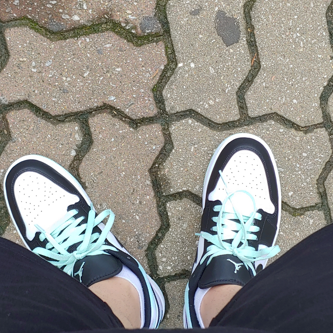Jordan 1 Low SE White Black Tie-Dye 착용 스타일 - 3