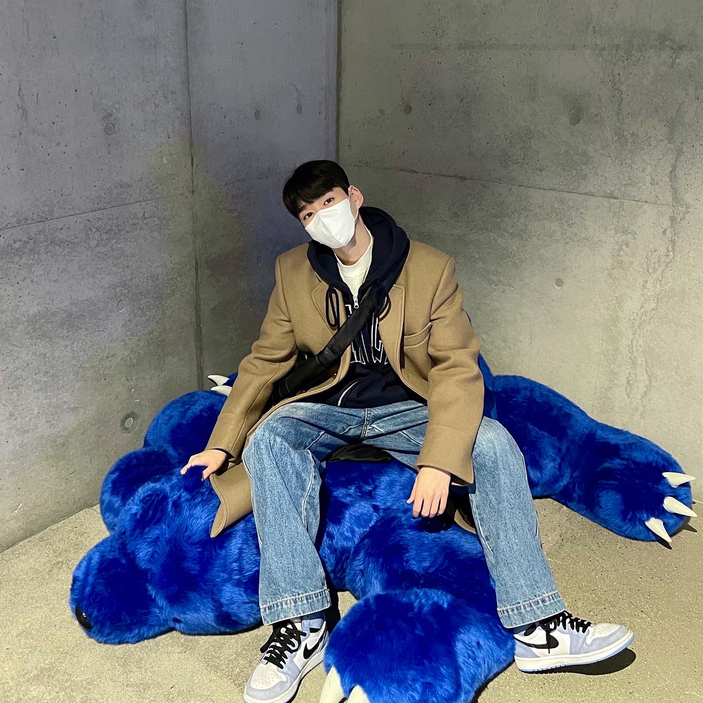 Jordan 1 Retro High OG University Blue 착용 스타일
