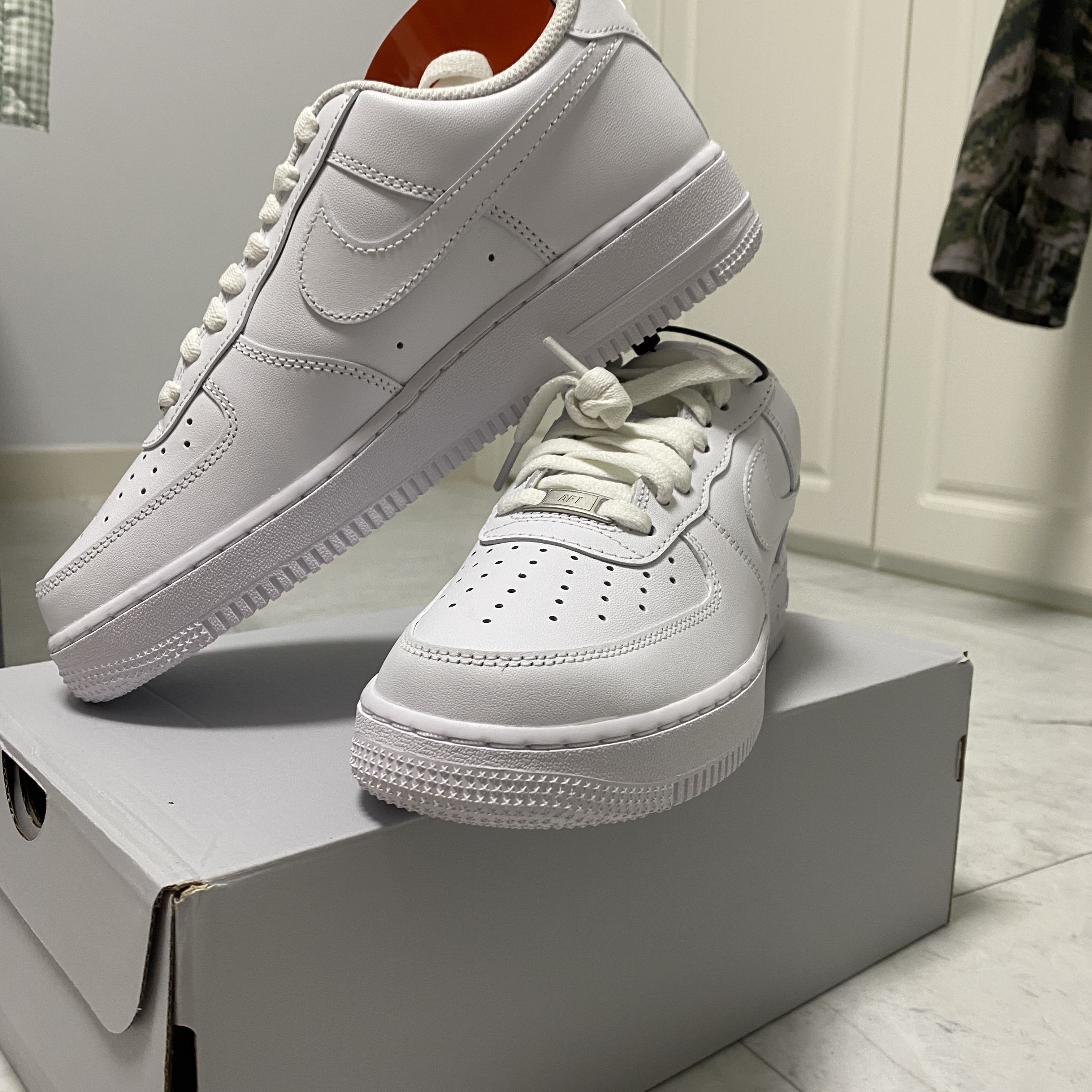 Nike Air Force 1 '07 Low White 착용 스타일