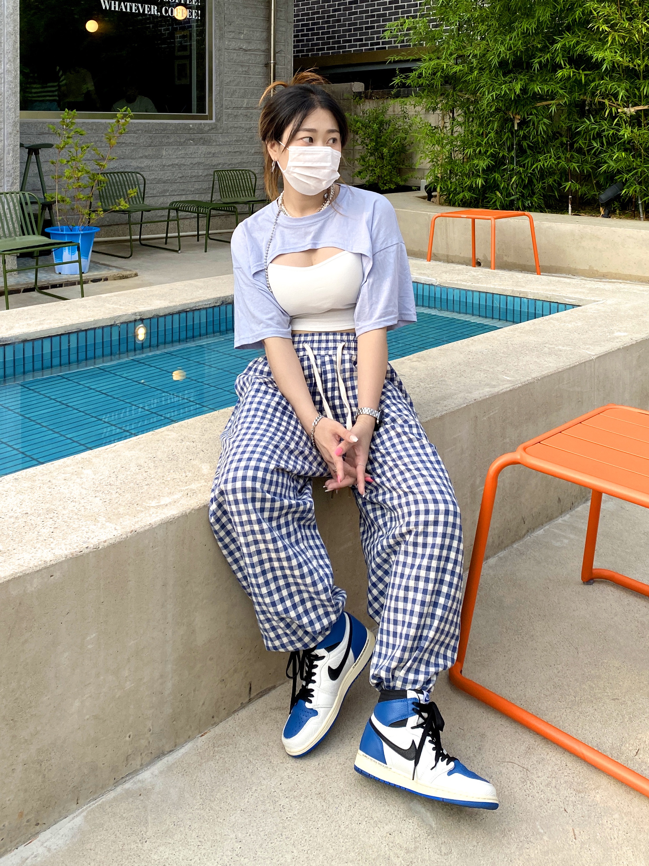 Jordan 1 x Travis Scott x Fragment Retro High OG SP Military Blue, Apple Watch Nike Series 7 41mm GPS Midnight Aluminum Case with Nike Sport Band Anthracite Black (Korean Ver.) 착용 스타일 - 3