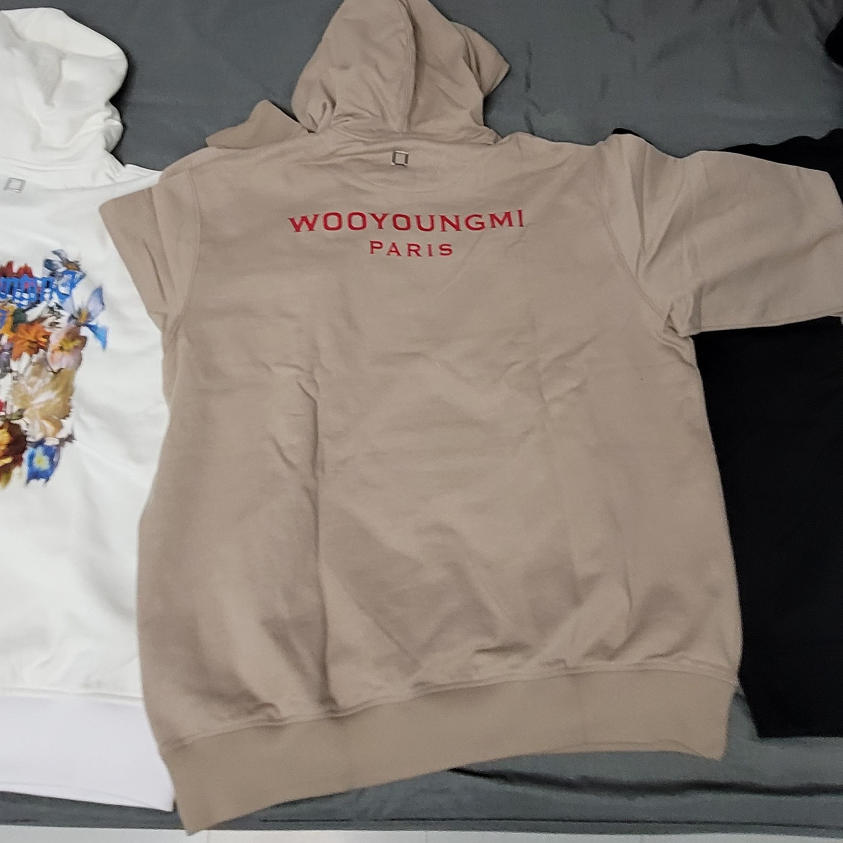 Wooyoungmi Multi Flower Hoodie Black - 22SS, Wooyoungmi Multi Flower Hoodie White - 22SS 착용 스타일 - 2