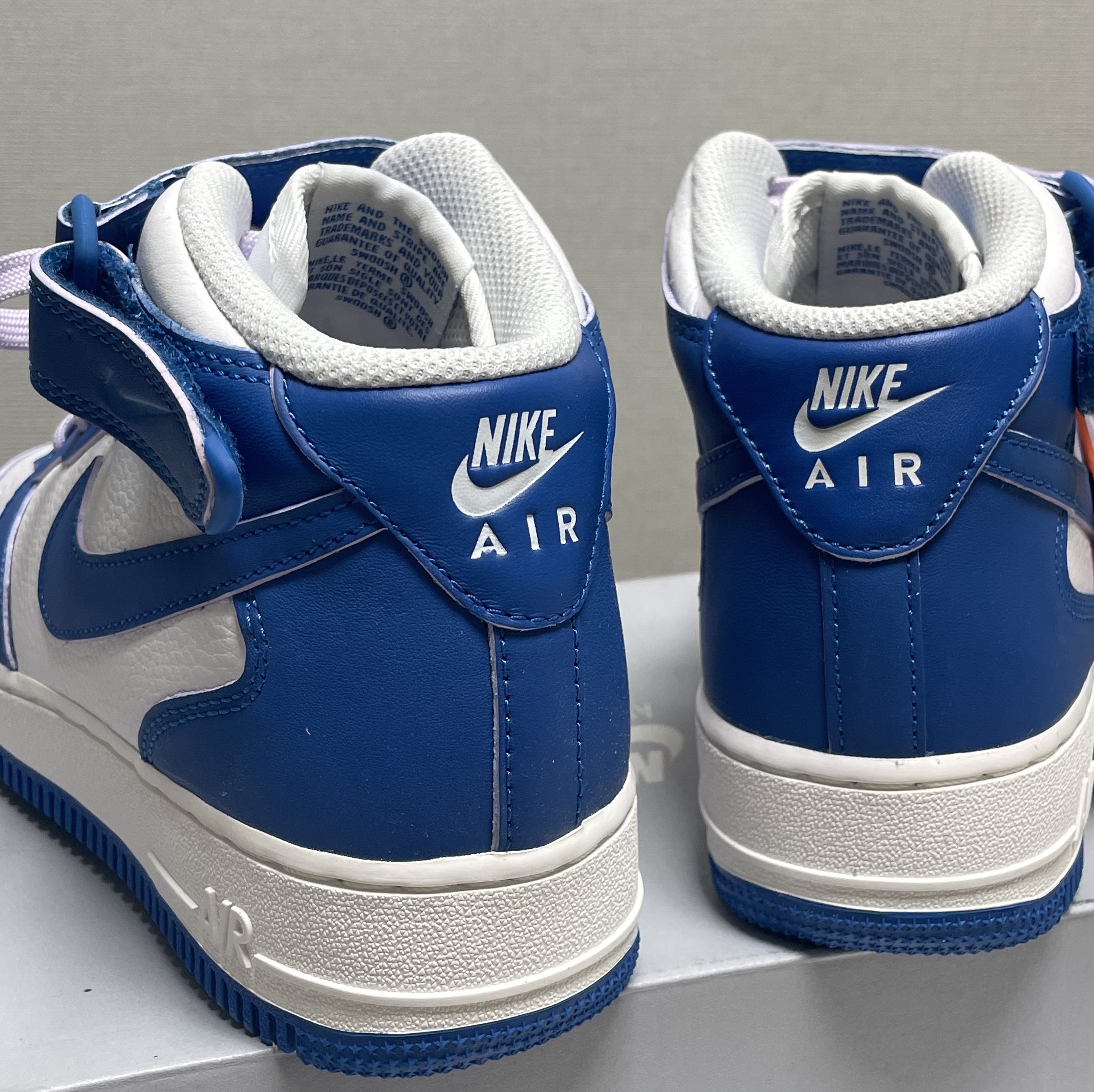 (W) Nike Air Force 1 Mid '07 Military Blue and Doll 착용 스타일 - 2