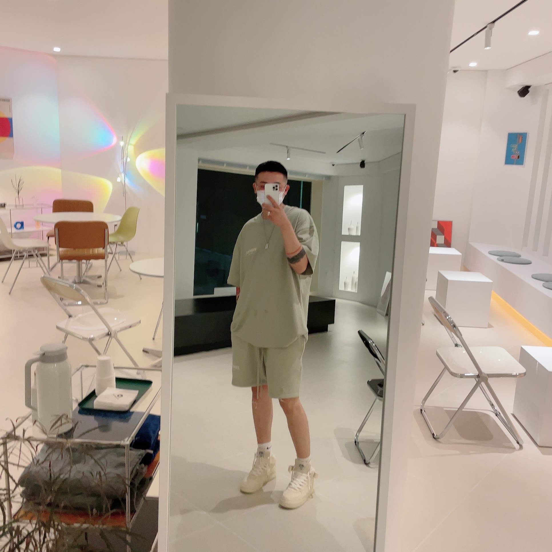 Essentials Shorts Seafoam - 22SS, Essentials T-Shirt Seafoam - 22SS 착용 스타일