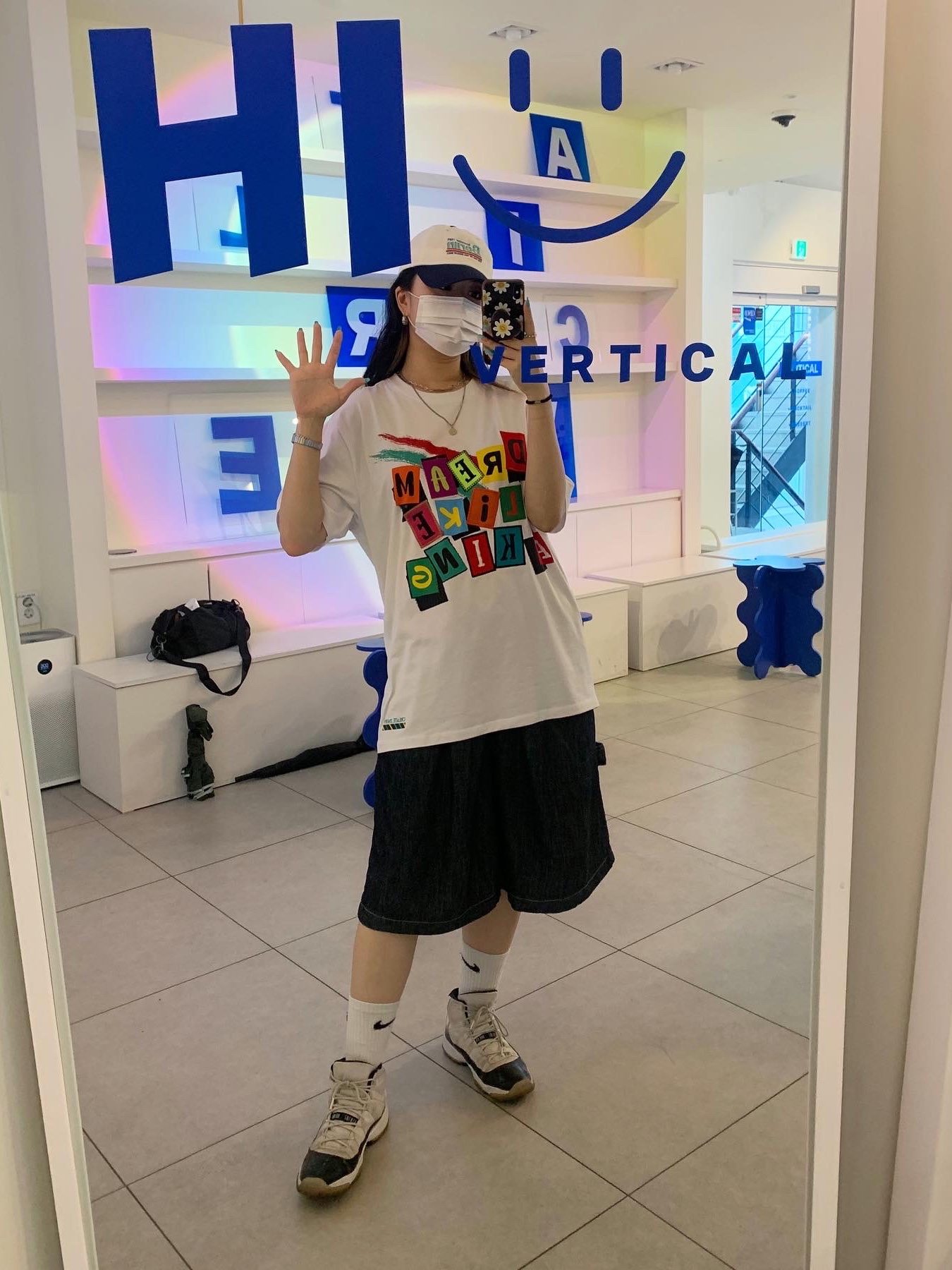 Jordan 11 Retro Concord 2011 착용 스타일 - 3