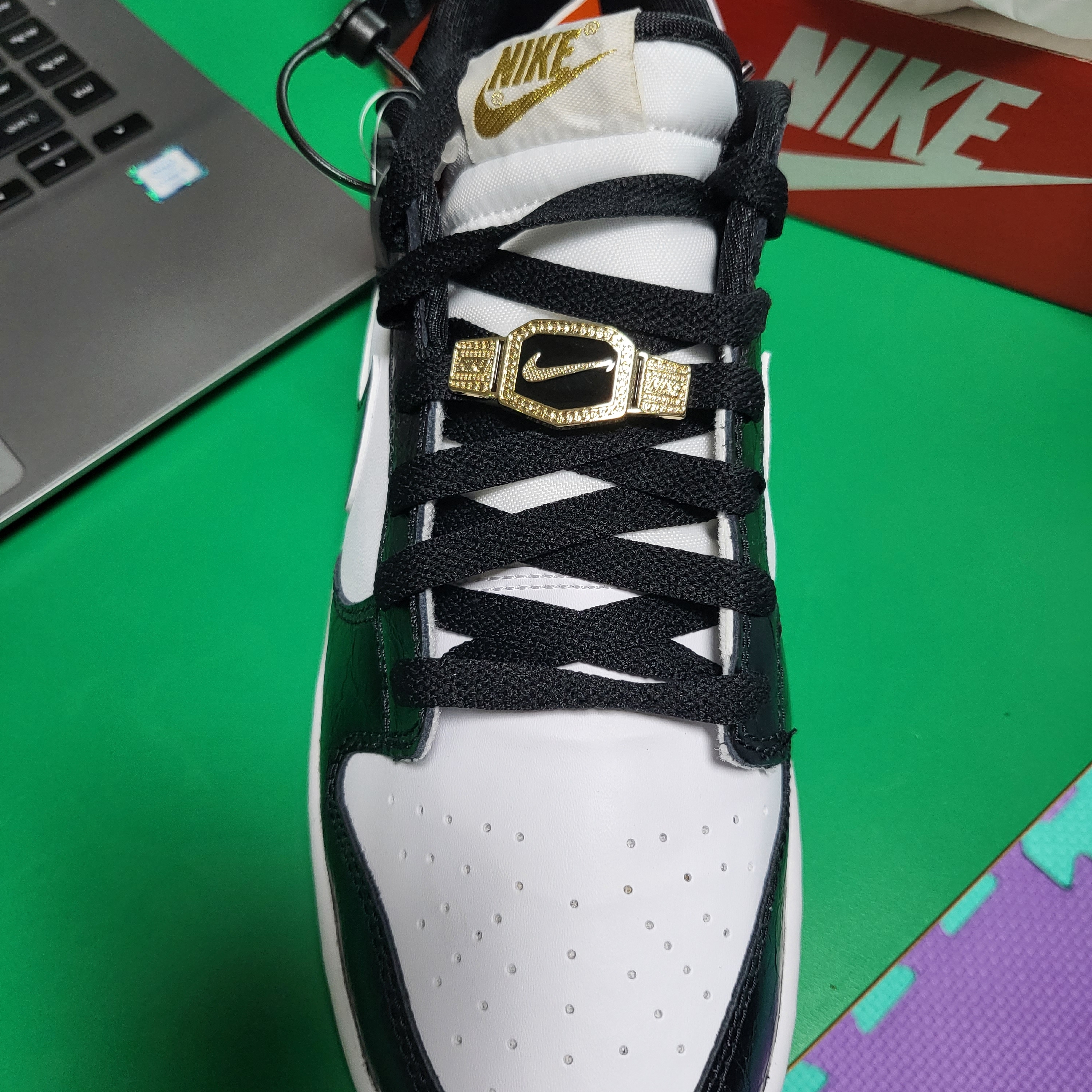 Nike Dunk Low Retro SE Black 착용 스타일 - 3