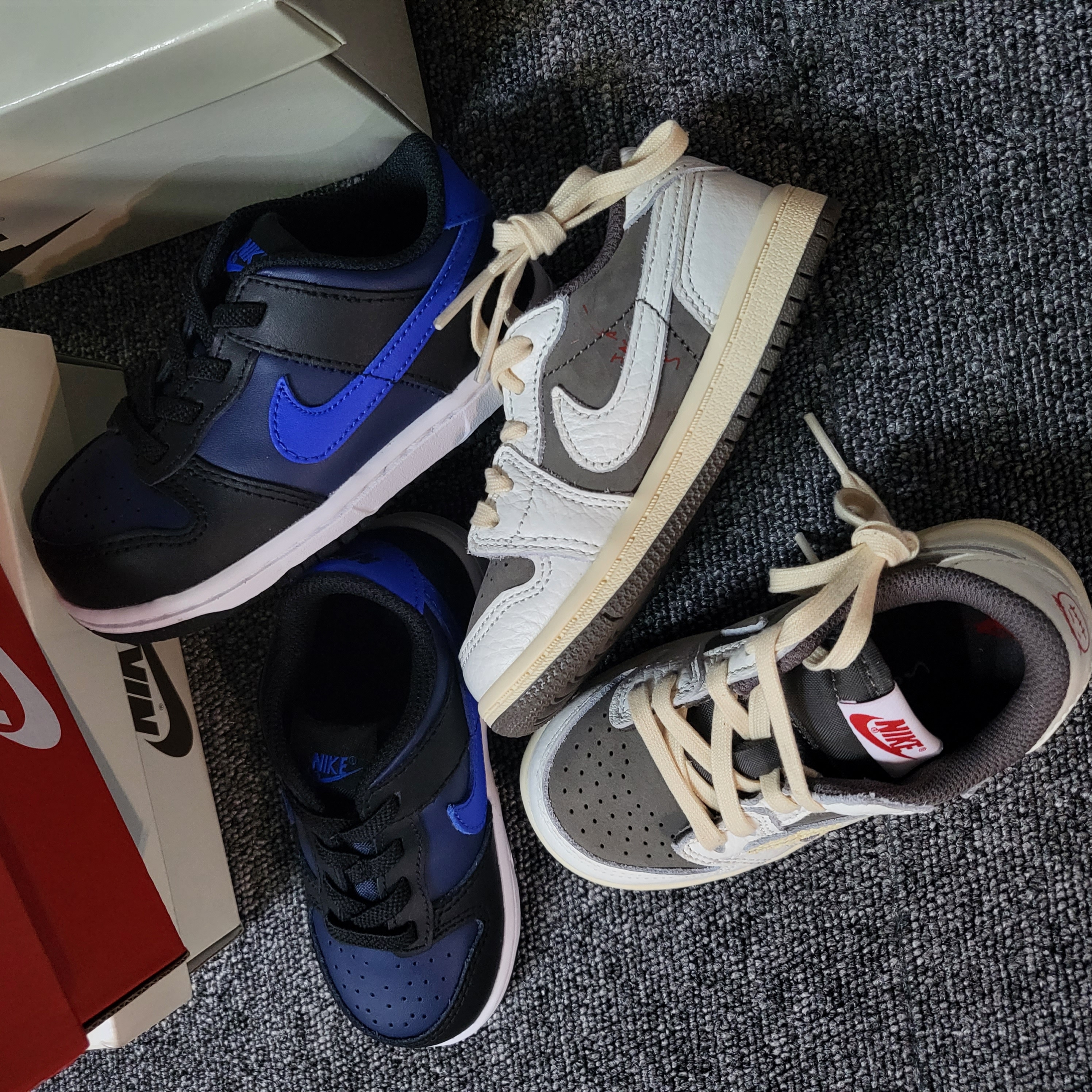 (TD) Jordan 1 x Travis Scott Retro Low OG SP Sail and Ridgerock, (TD) Nike Dunk Low Midnight Navy 착용 스타일