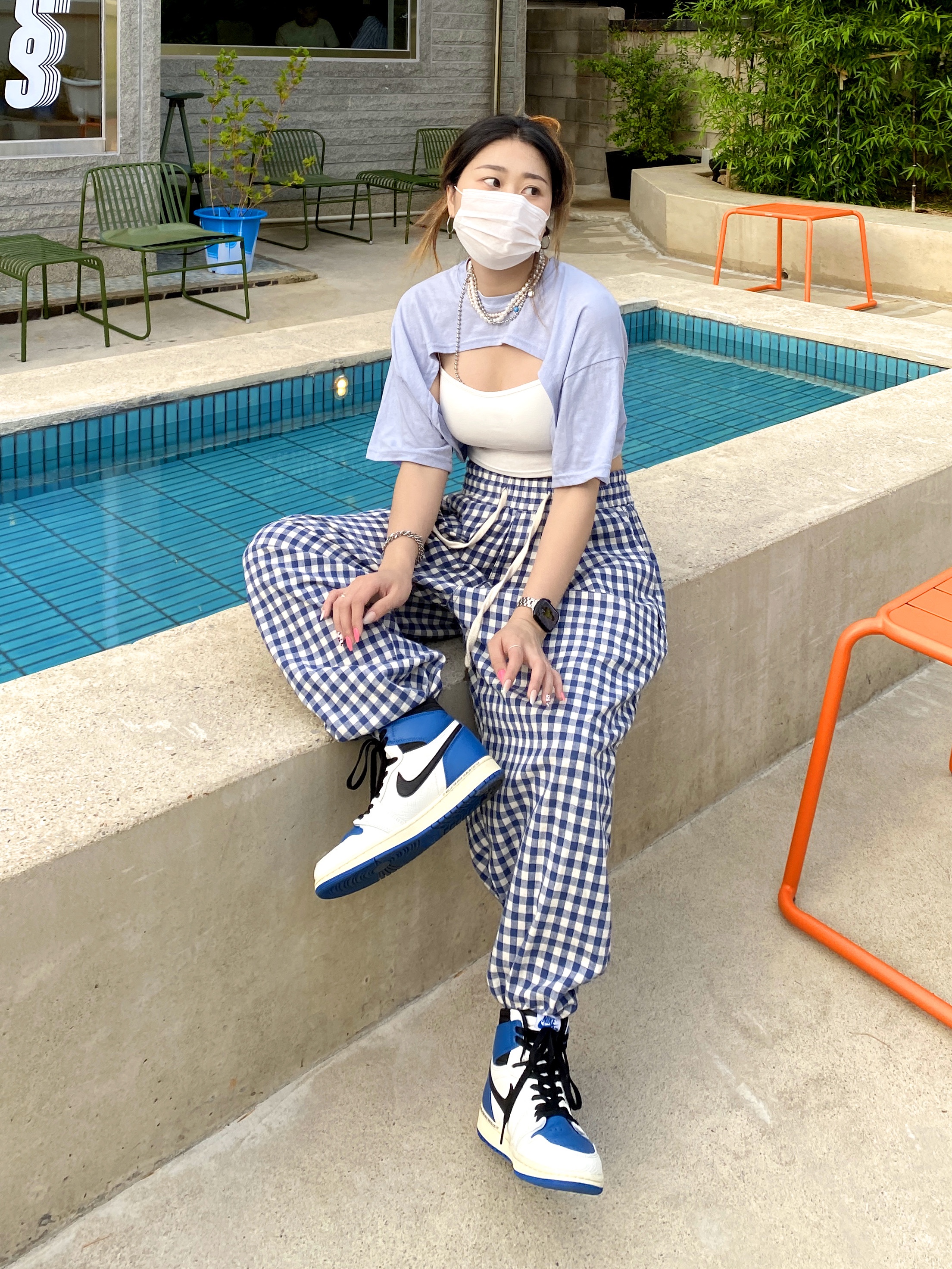 Jordan 1 x Travis Scott x Fragment Retro High OG SP Military Blue, Apple Watch Nike Series 7 41mm GPS Midnight Aluminum Case with Nike Sport Band Anthracite Black (Korean Ver.) 착용 스타일 - 2
