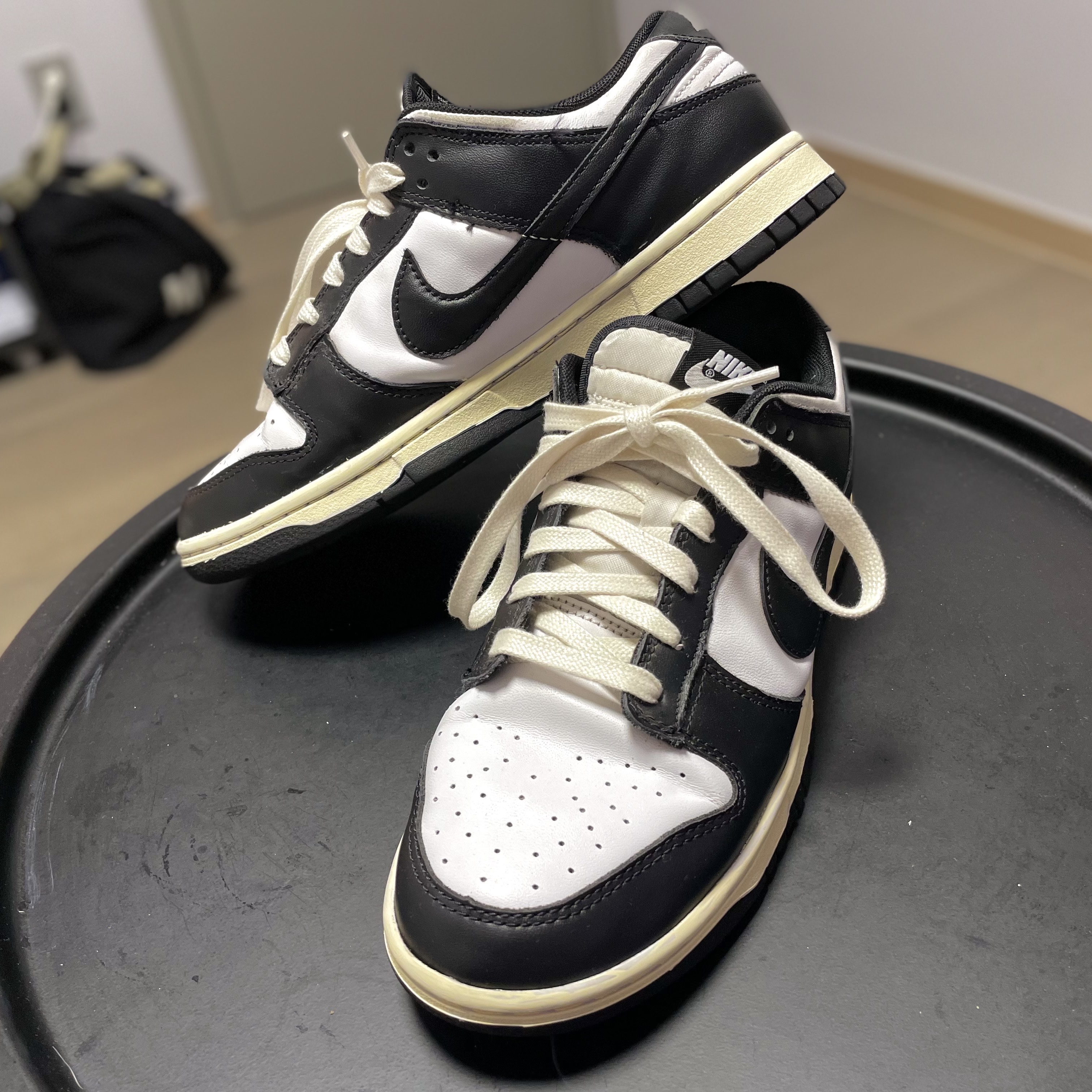 Jordan 1 Low SE Laser Blue, Nike Dunk Low Retro Black 착용 스타일 - 2