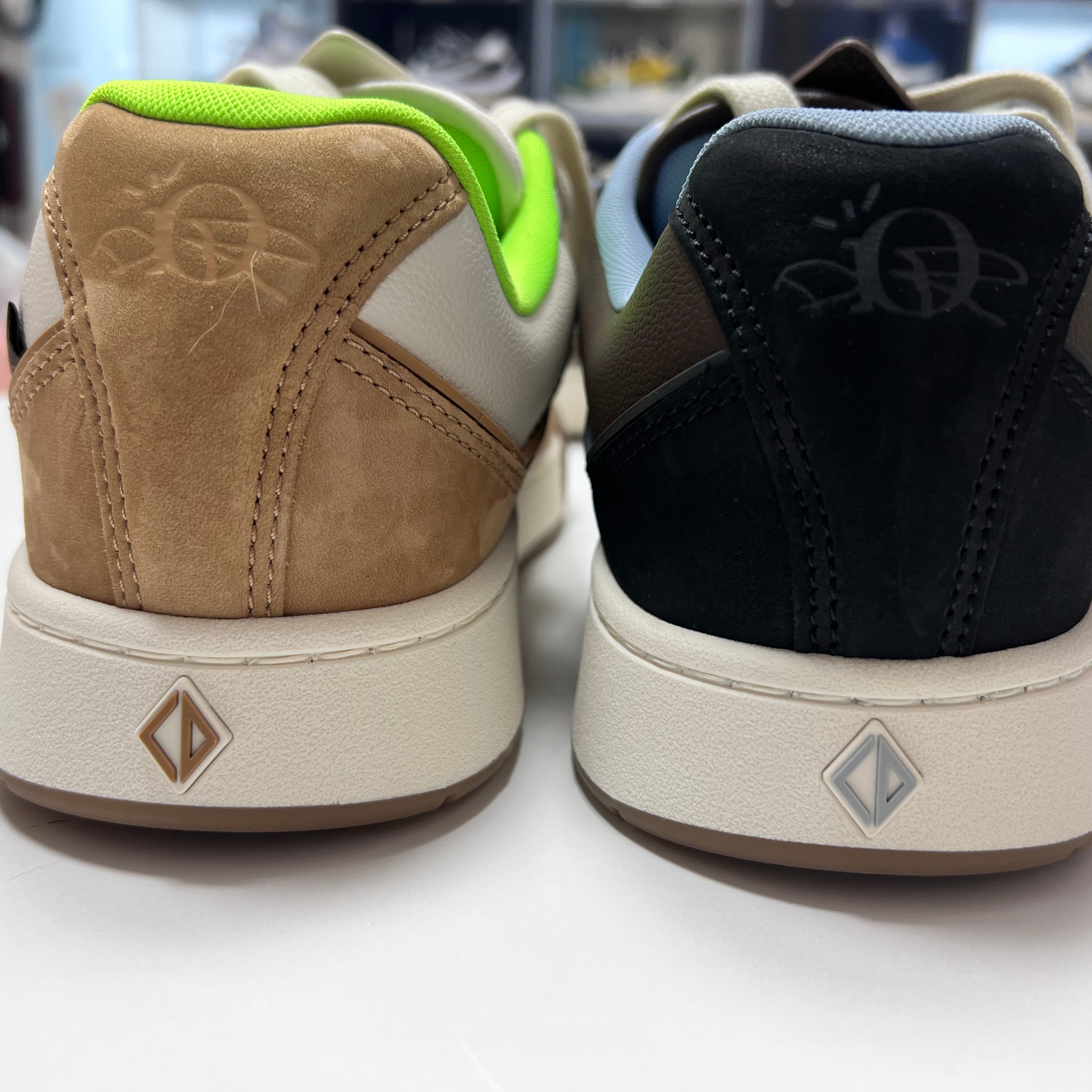Dior x Cactus Jack B713 Sneakers Cream Coffee, Dior x Cactus Jack B713 Sneakers Mocha Black 착용 스타일 - 2