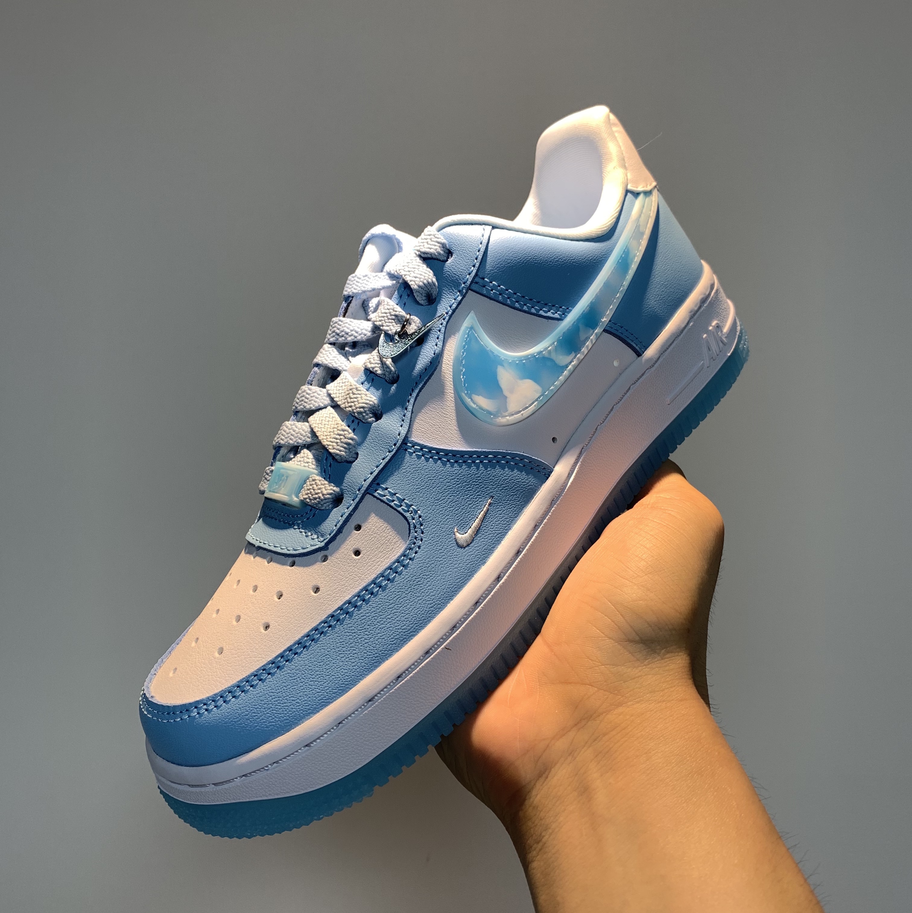 (W) Nike Air Force 1 '07 LX Celestine Blue 착용 스타일