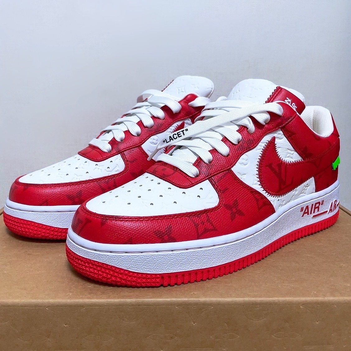 Louis Vuitton x Nike Air Force 1 Low by Virgil Abloh White Comet Red 착용 스타일