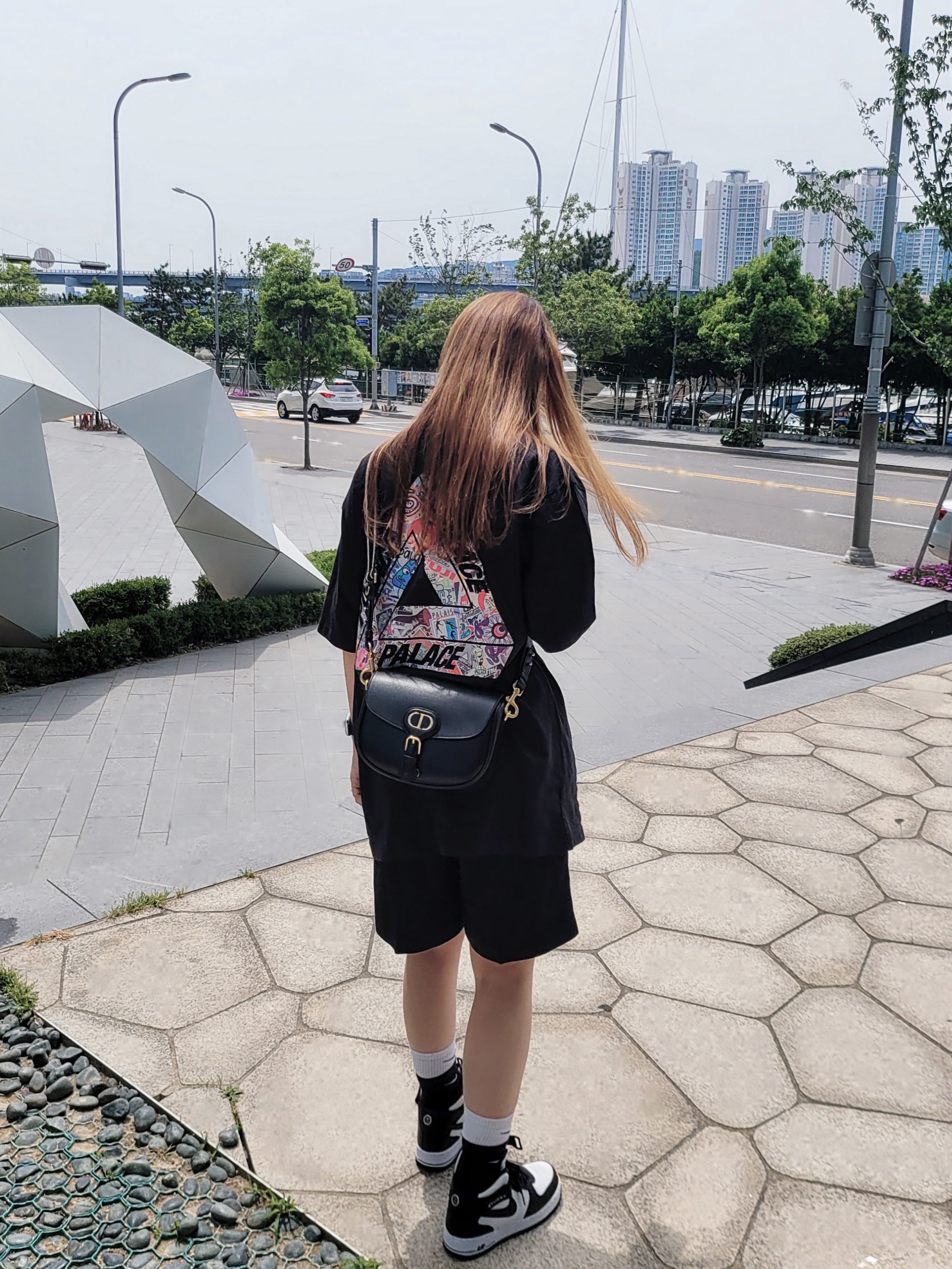 Palace Tri-Sticker Pack T-Shirt Black - 21FW, Dior Medium Bobby Bag Box Calfskin Black Gold 착용 스타일