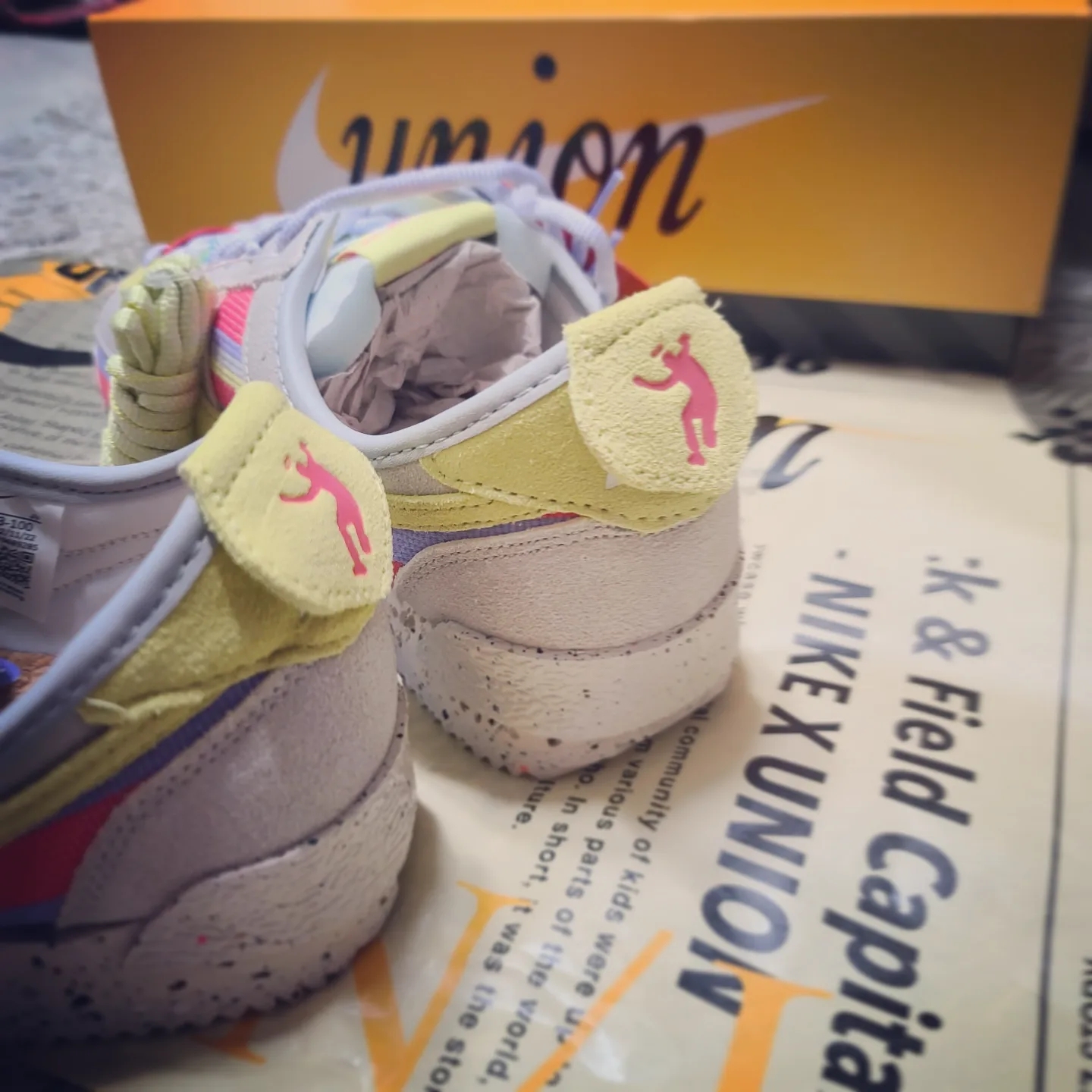 Nike x Union Cortez SP Lemon Frost 착용 스타일 - 2