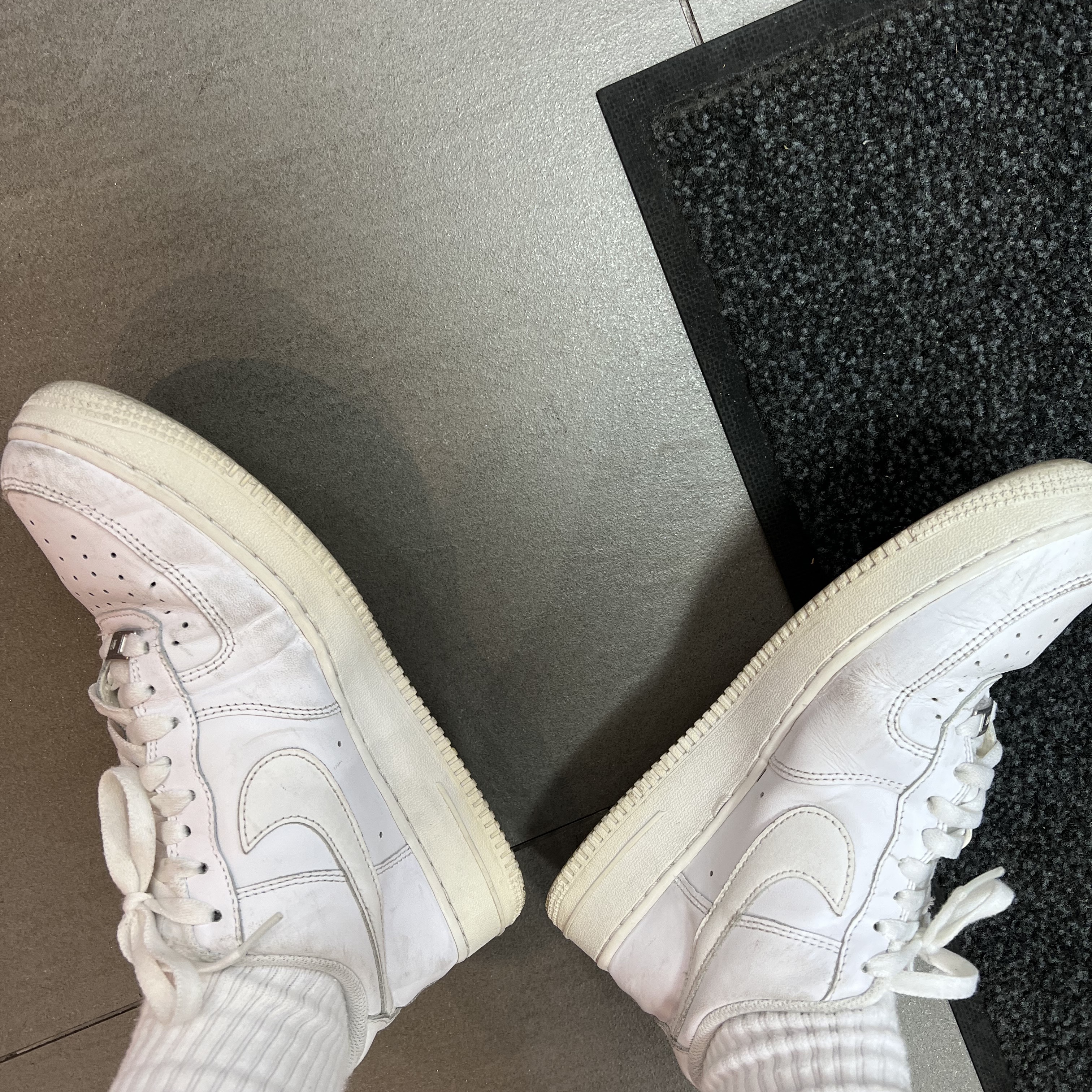 Nike Air Force 1 '07 Low White 착용 스타일