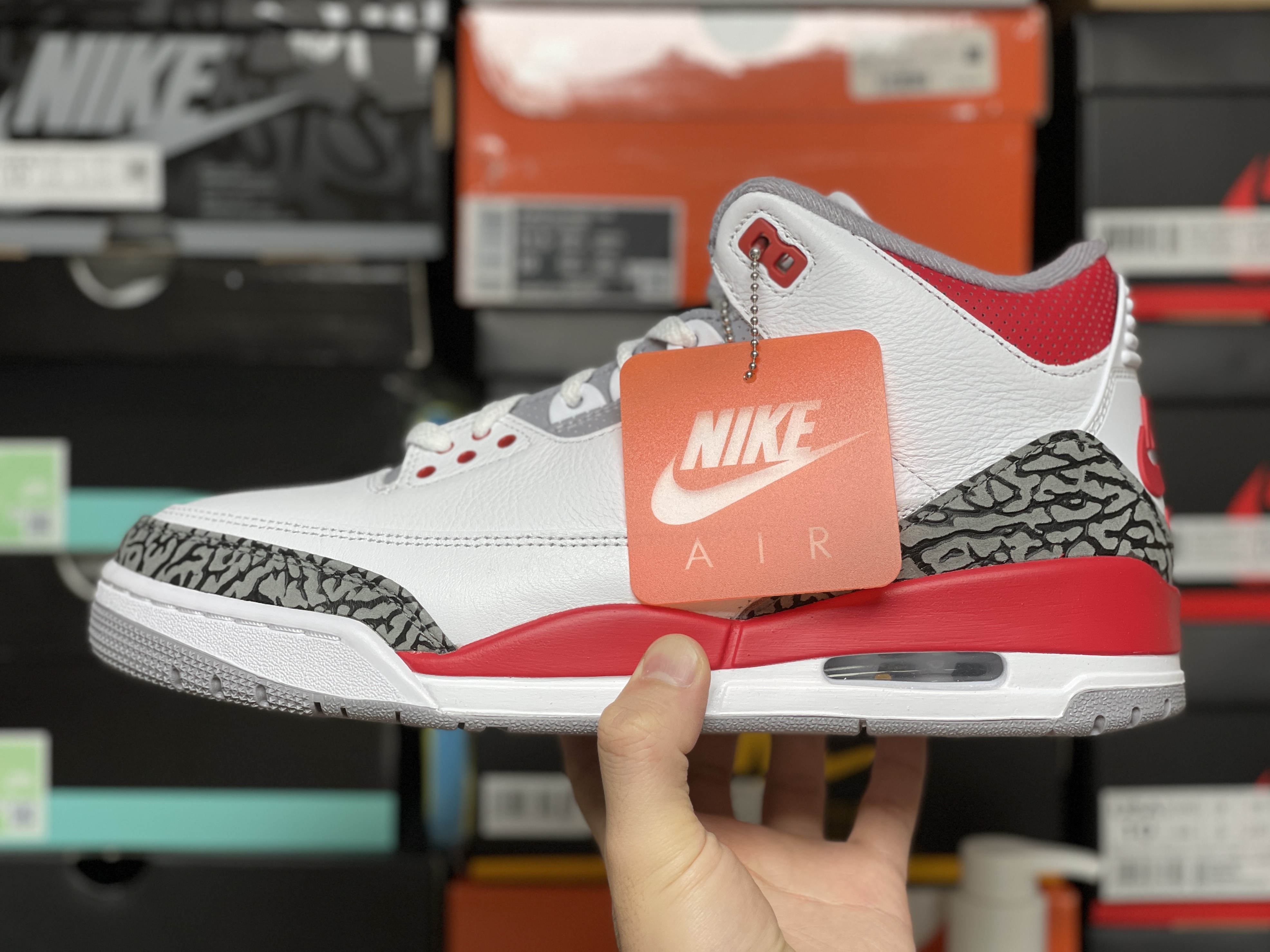 Jordan 3 Retro Fire Red 2022 착용 스타일 - 1