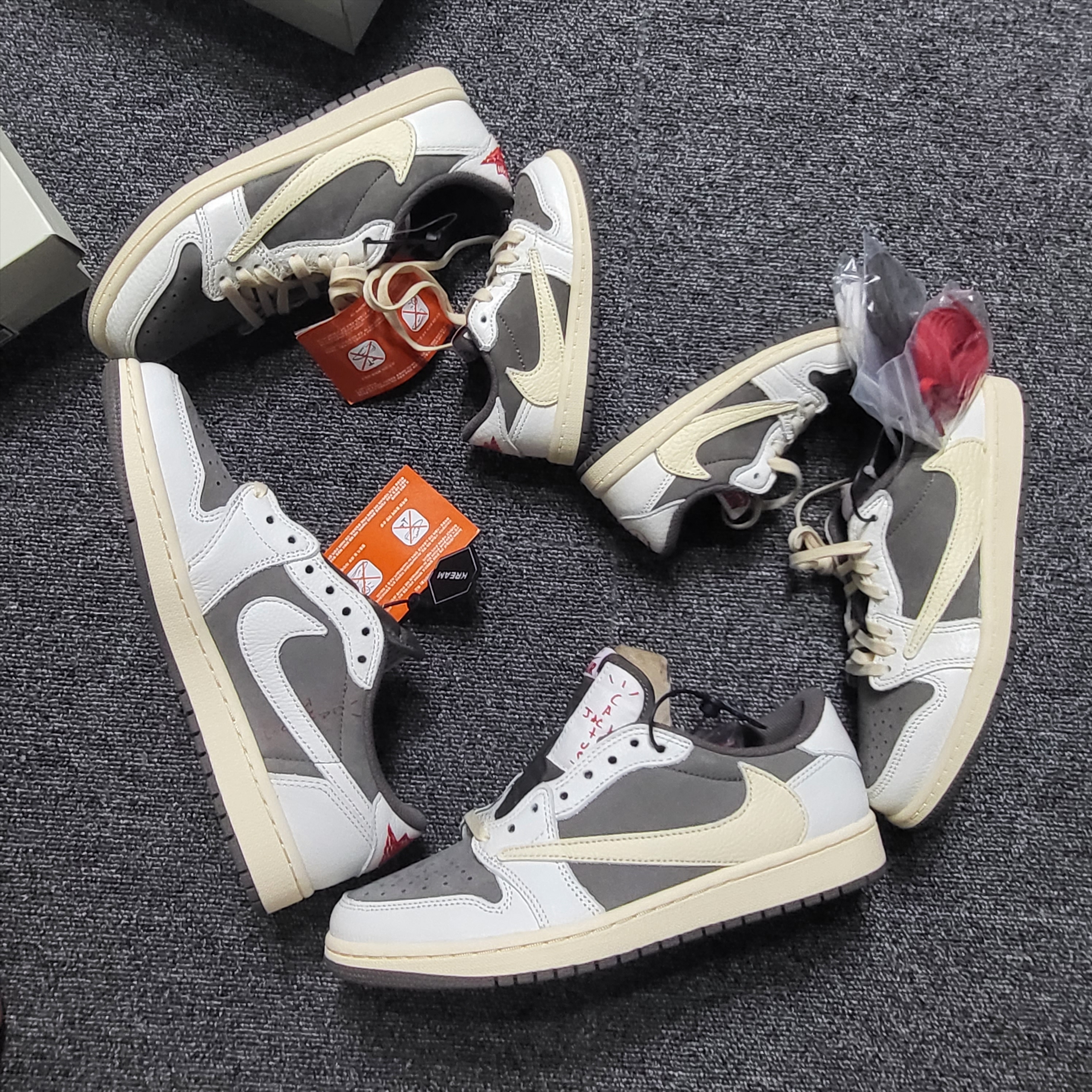Jordan 1 x Travis Scott Retro Low OG SP Sail and Ridgerock, (PS) Jordan 1 x Travis Scott Retro Low OG SP Sail and Ridgerock 착용 스타일