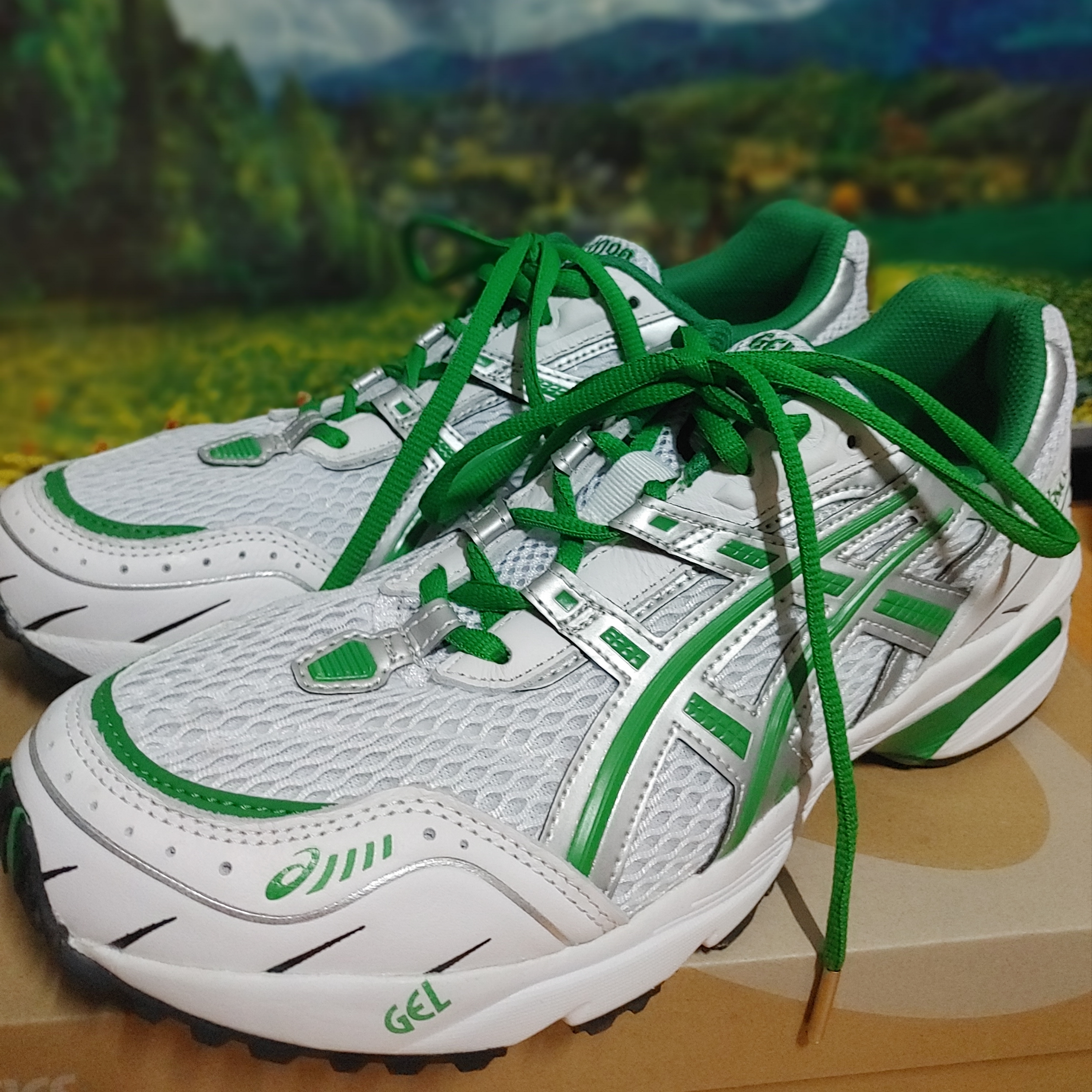 Asics Gel-1090 White Green 착용 스타일