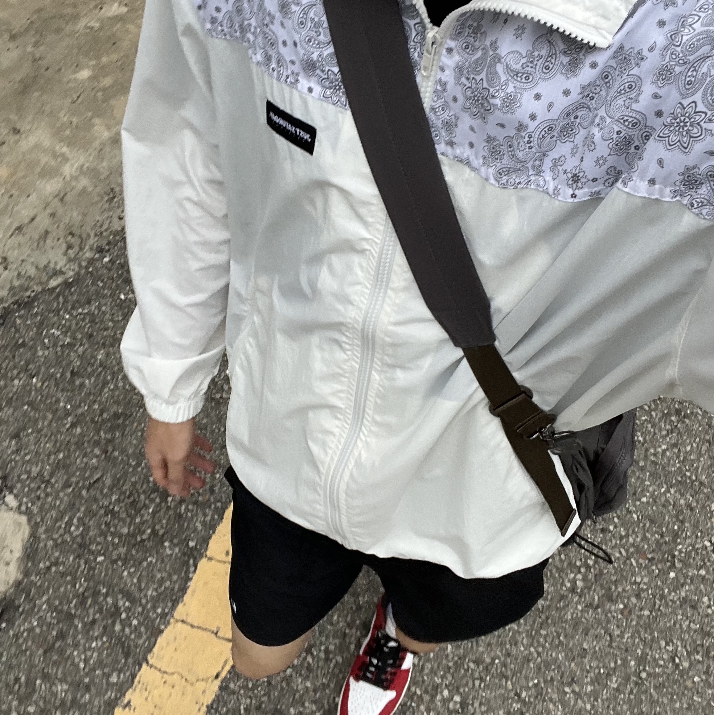 Jordan 1 Retro High Spider-Man Origin Story 착용 스타일 - 1