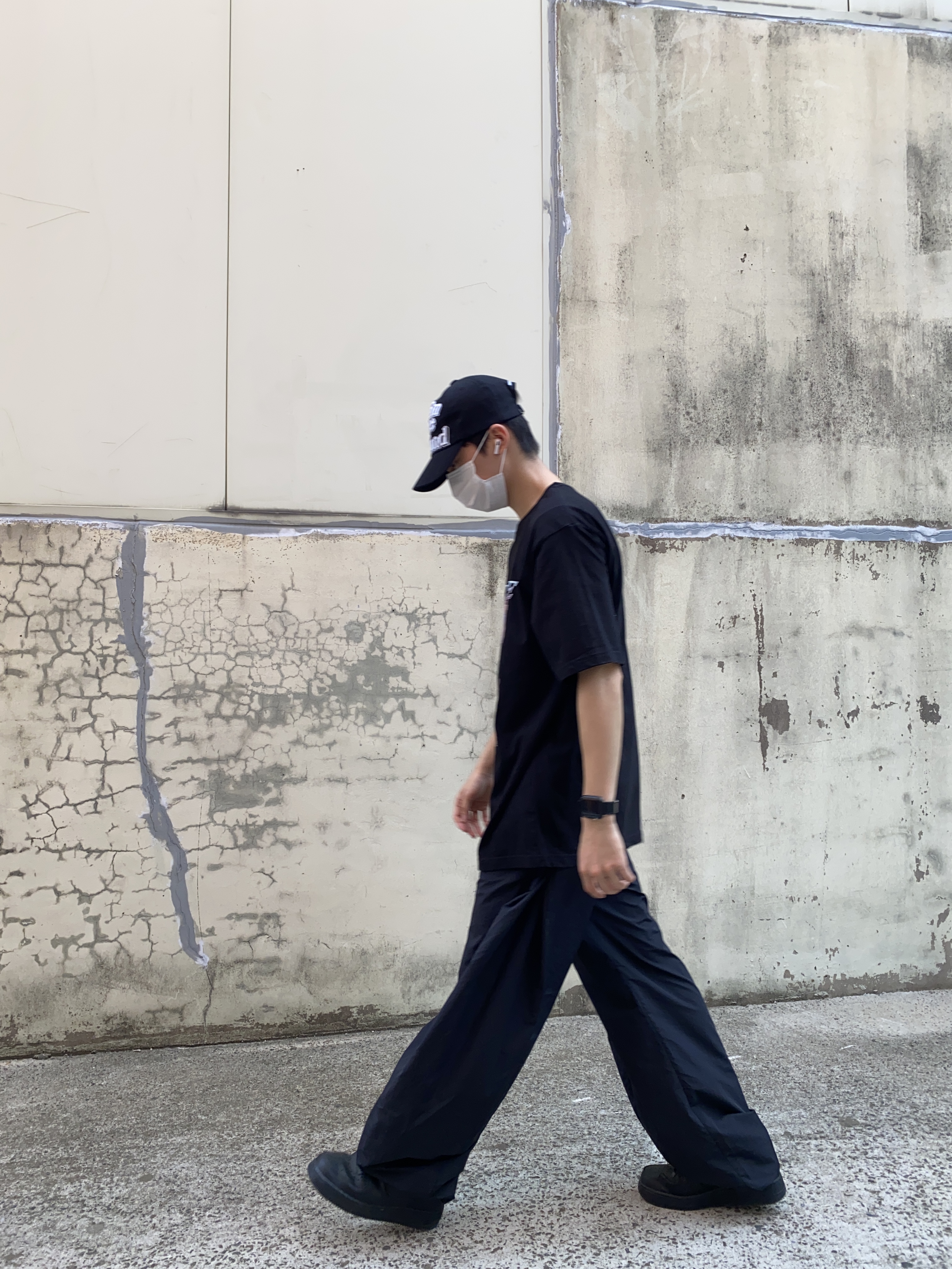Nike Air Force 1 '07 Low Triple Black, Sansan Gear Side Snap Pants Black 착용 스타일 - 3
