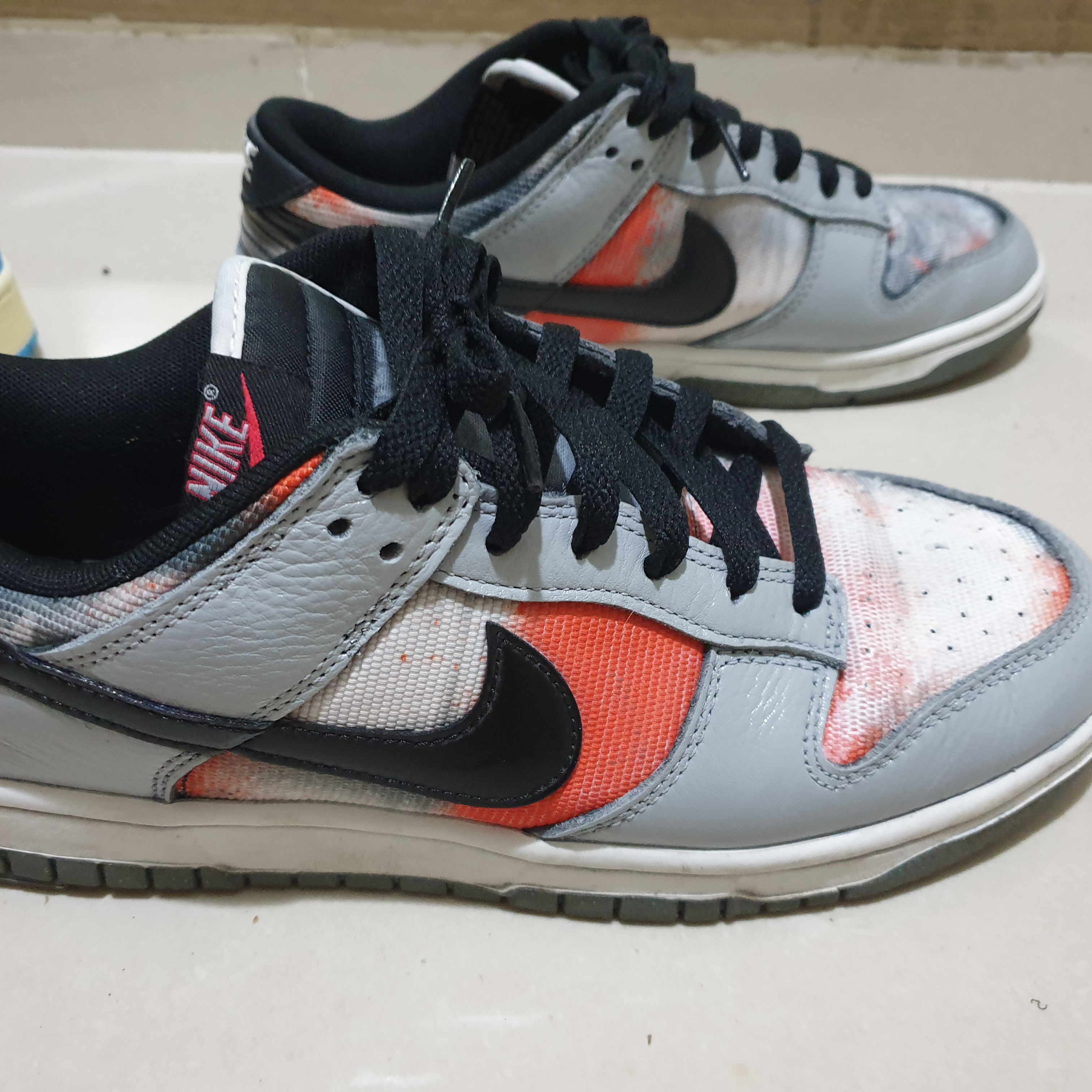 Nike Dunk Low Retro PRM Black and Tumbled Grey 착용 스타일