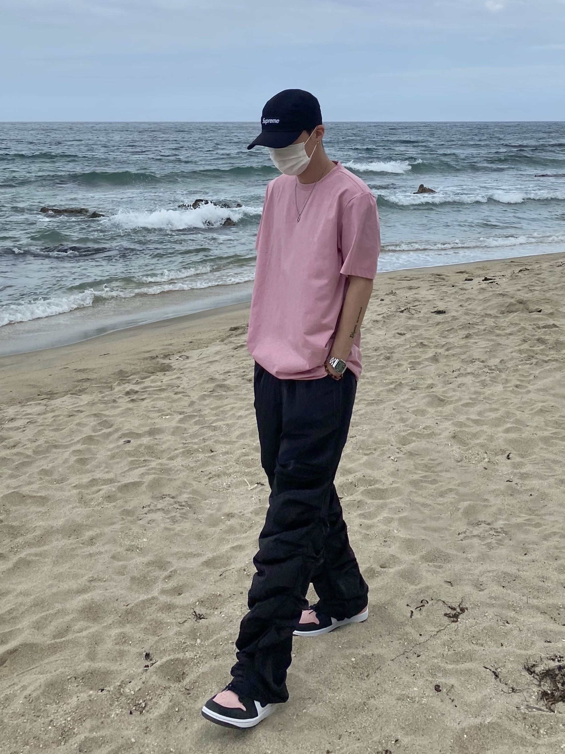 Supreme Waxed Cotton Camp Cap Black - 21FW, Jordan 1 Retro Low OG Bleached Coral 착용 스타일