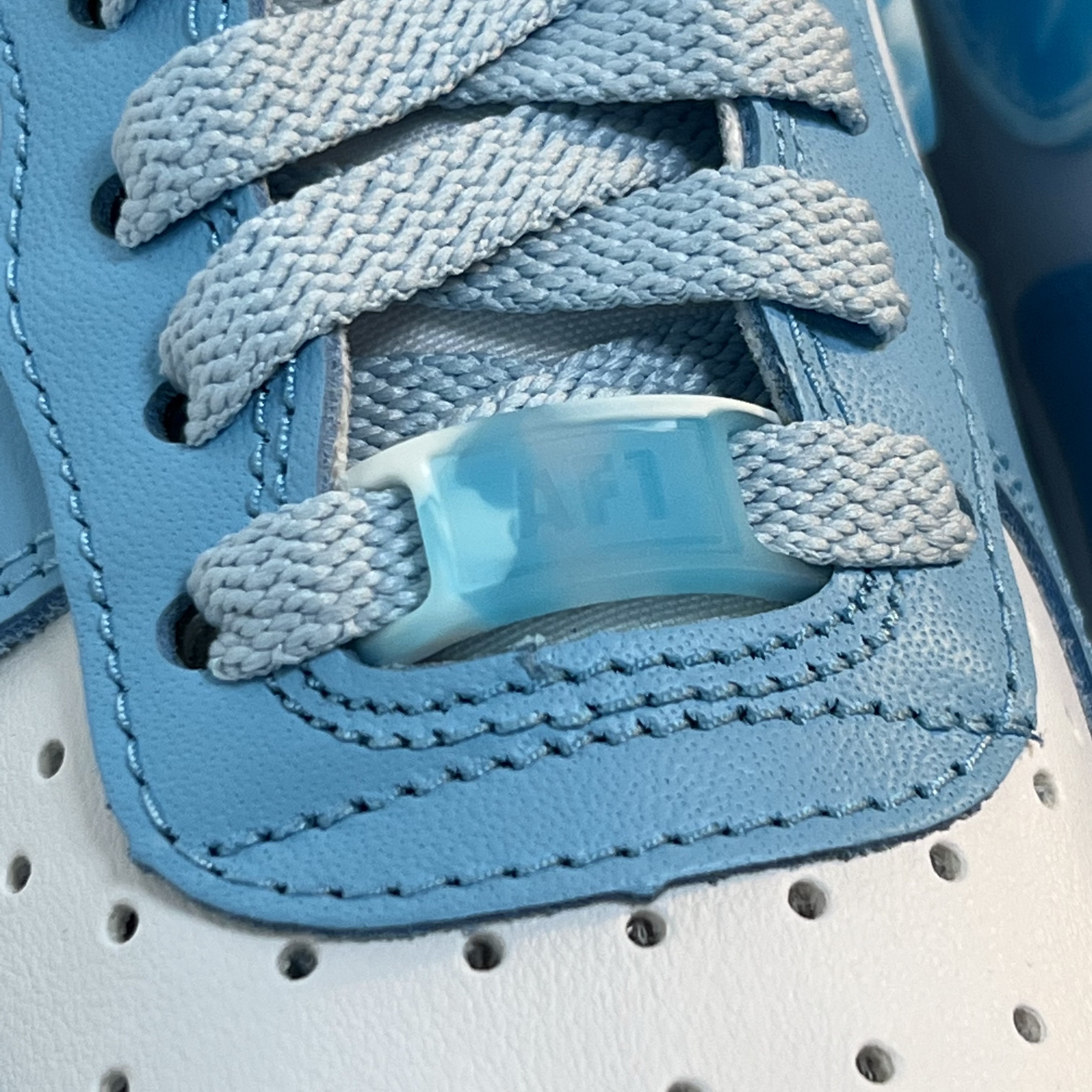 (W) Nike Air Force 1 '07 LX Celestine Blue 착용 스타일 - 4