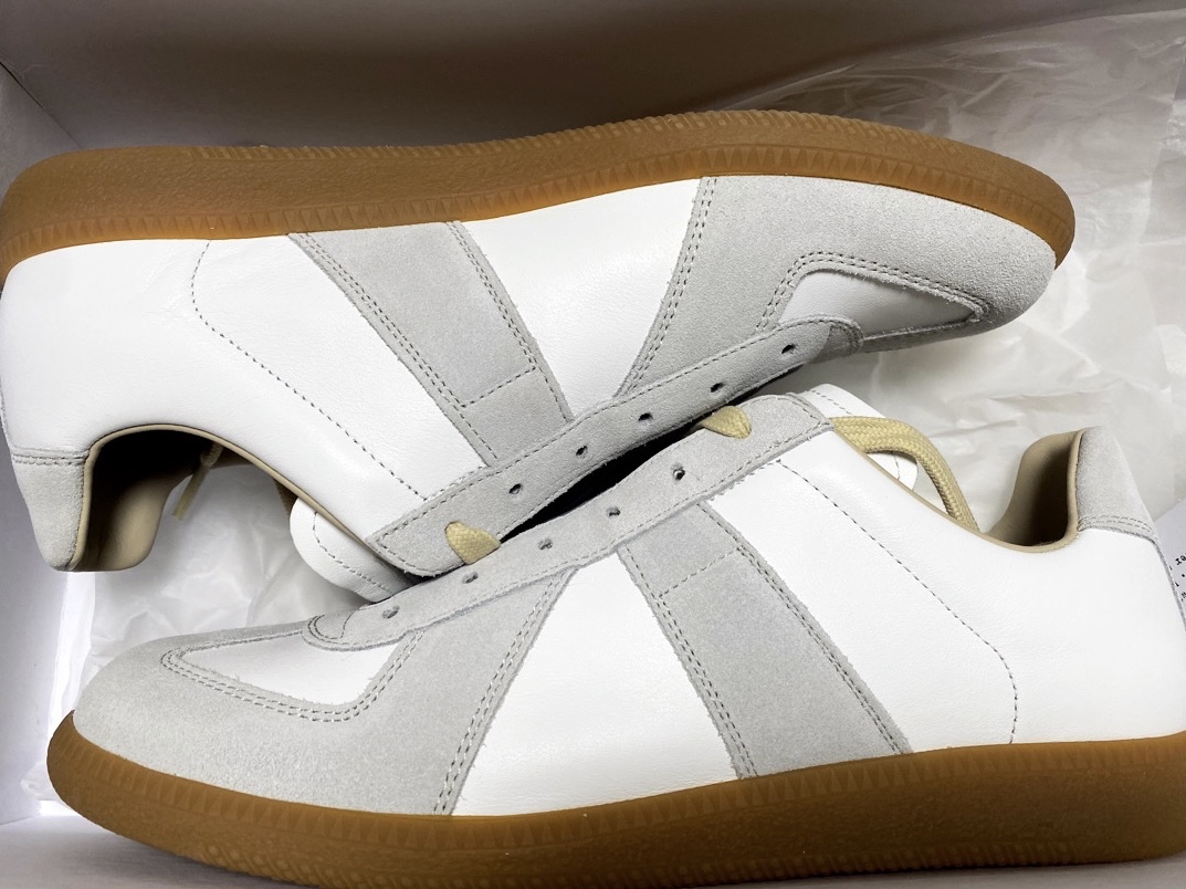 Maison Margiela Calfskin Replica Sneakers 착용 스타일