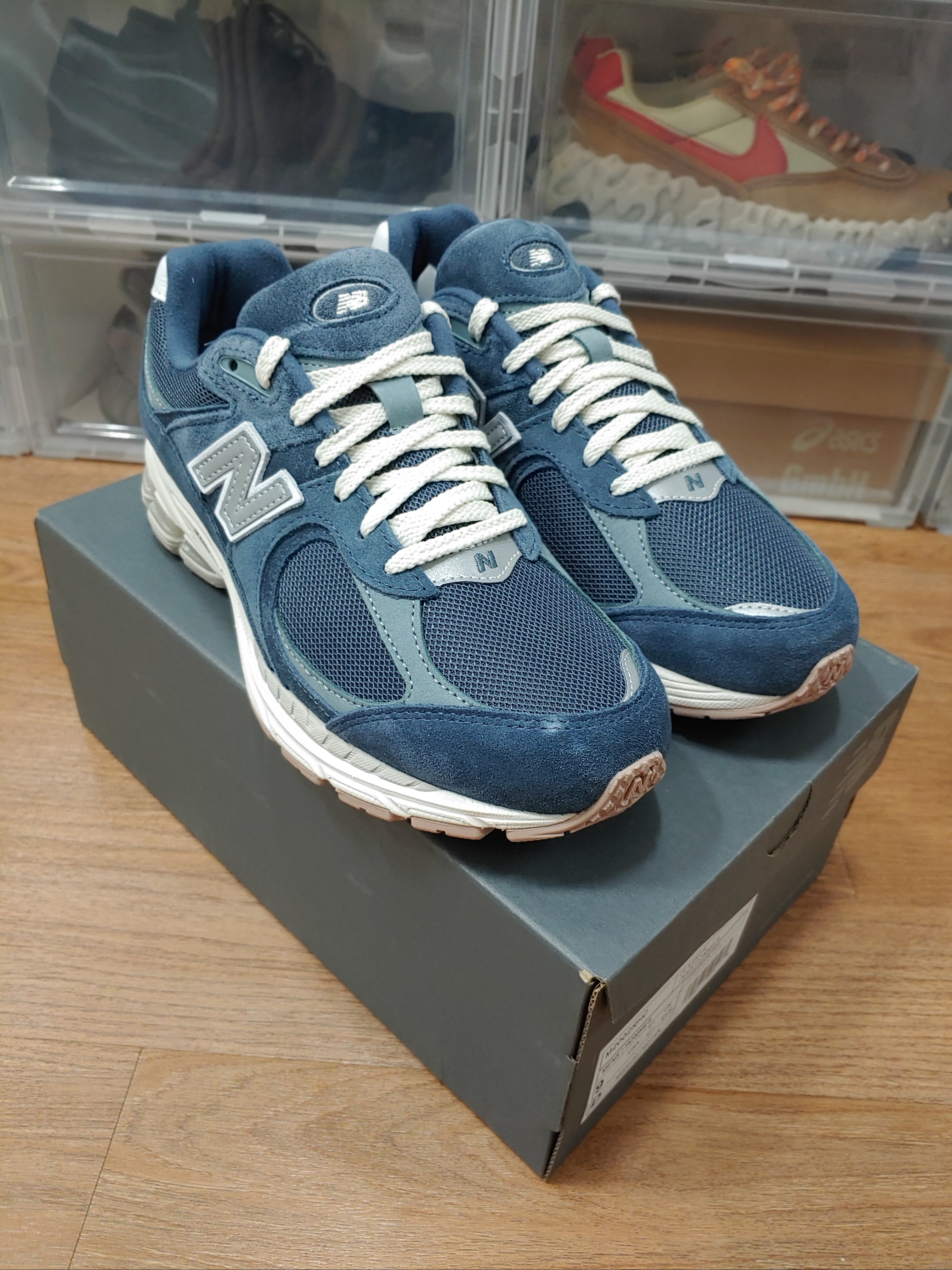 New Balance 2002R Deep Ocean Grey Slate 착용 스타일 - 2