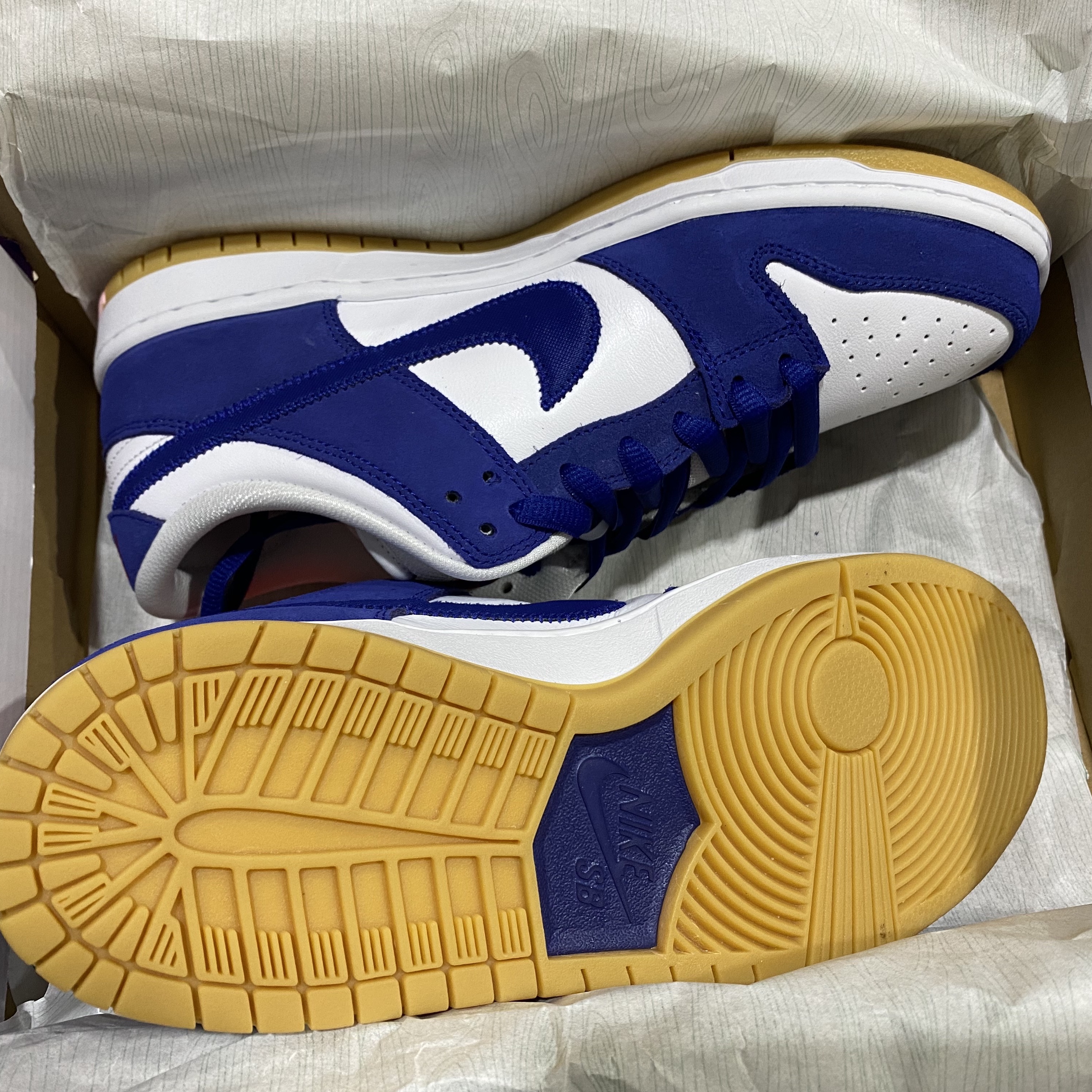 Nike SB Dunk Low Pro Premium Deep Royal Blue 착용 스타일 - 5