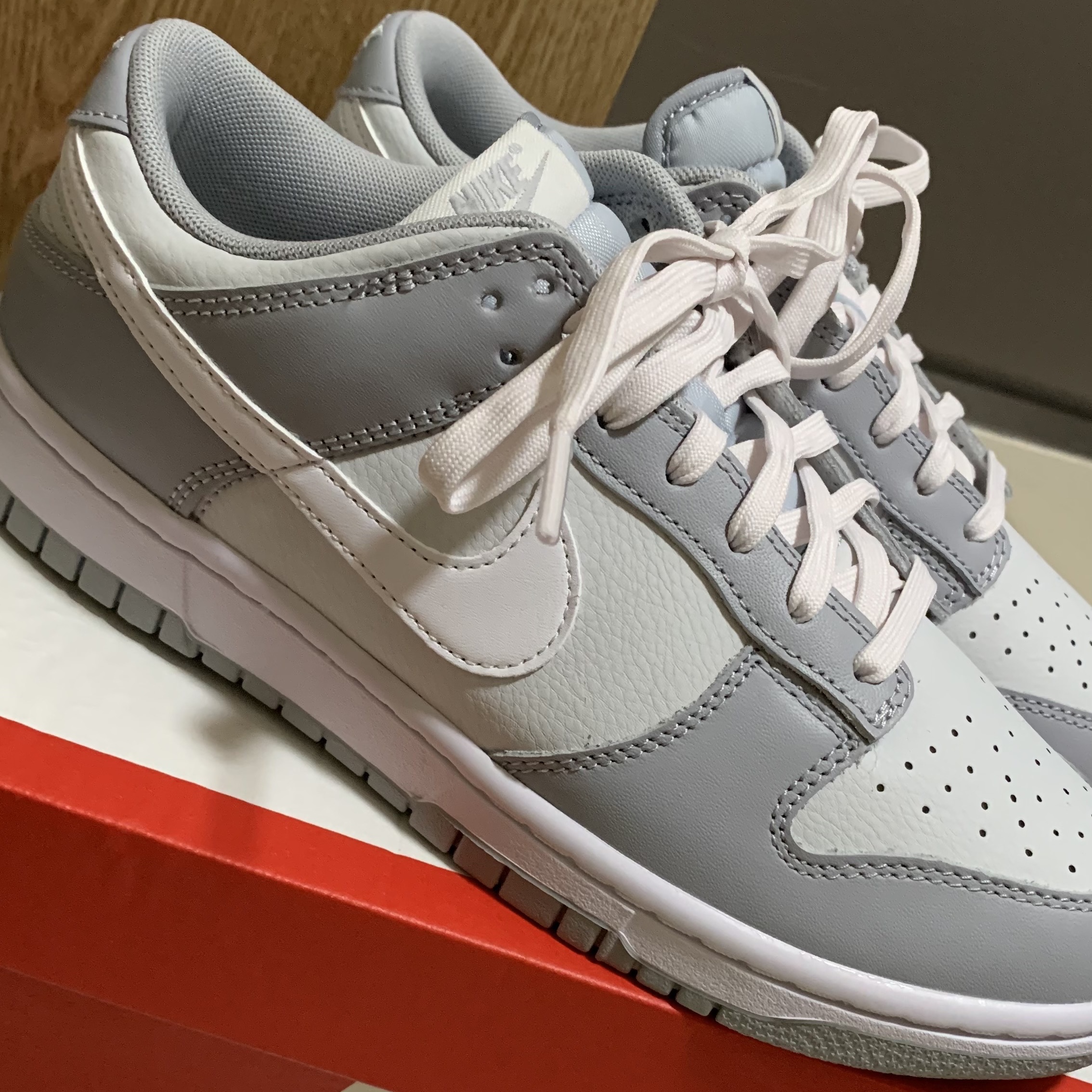 Nike Dunk Low Retro Wolf Grey 착용 스타일