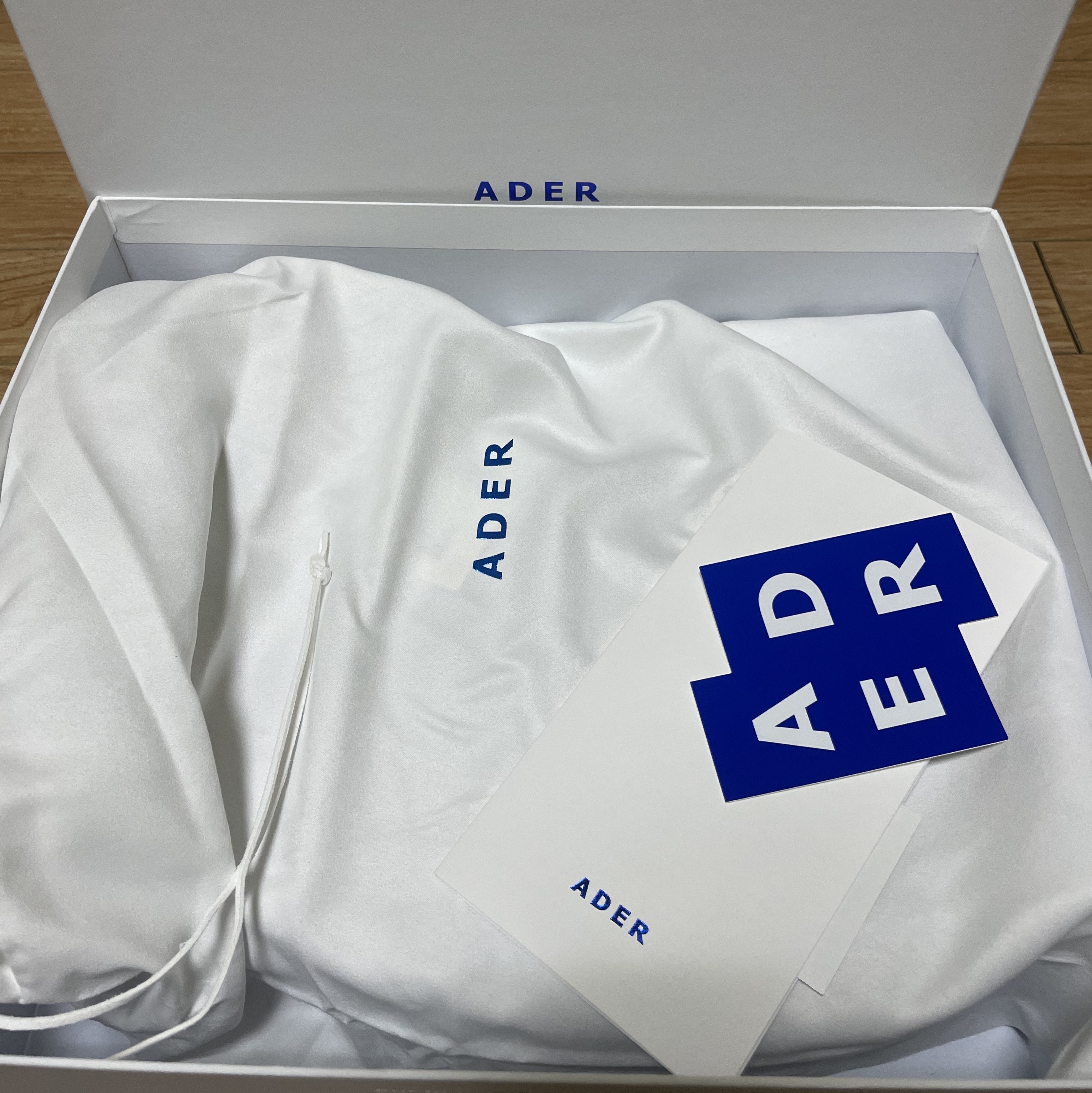 Ader Error Shopper Bag Noir 착용 스타일 - 1