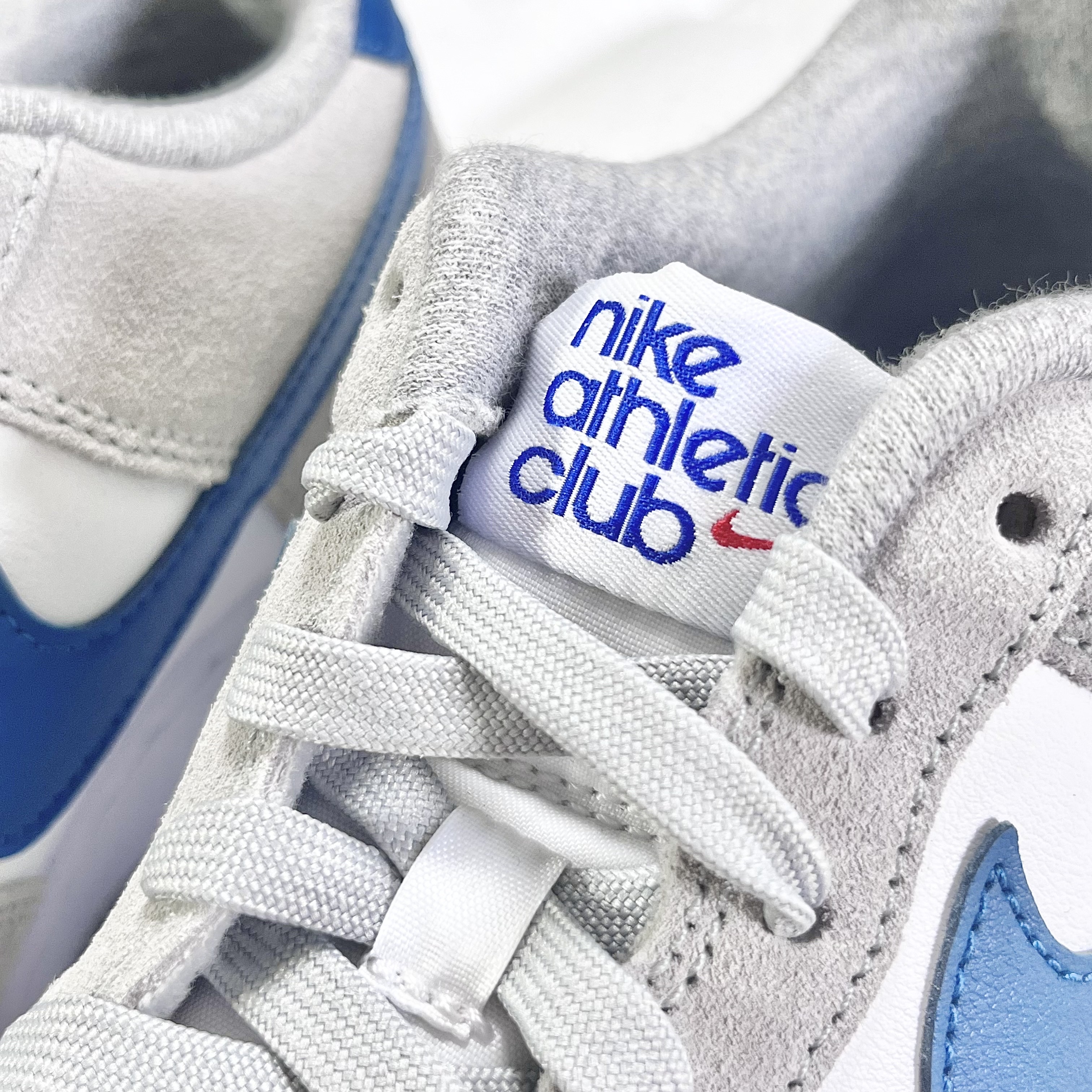 (GS) Nike Air Force 1 LV8 Athletic Club Light Smoke Grey Marina, Vivienne Westwood Mayfair Bas Relief Pendant Silver 착용 스타일 - 3