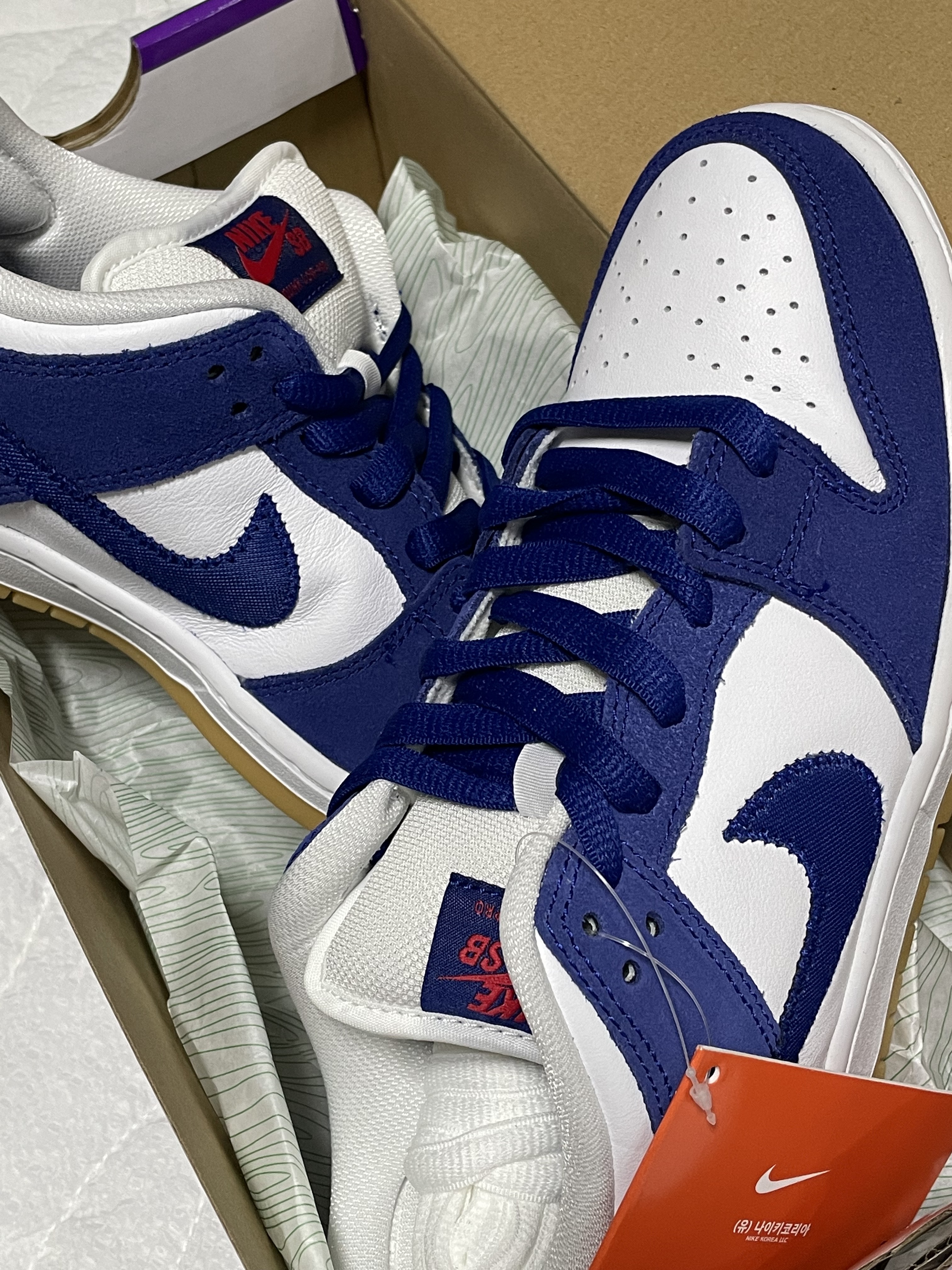 Nike SB Dunk Low Pro Premium Deep Royal Blue 착용 스타일