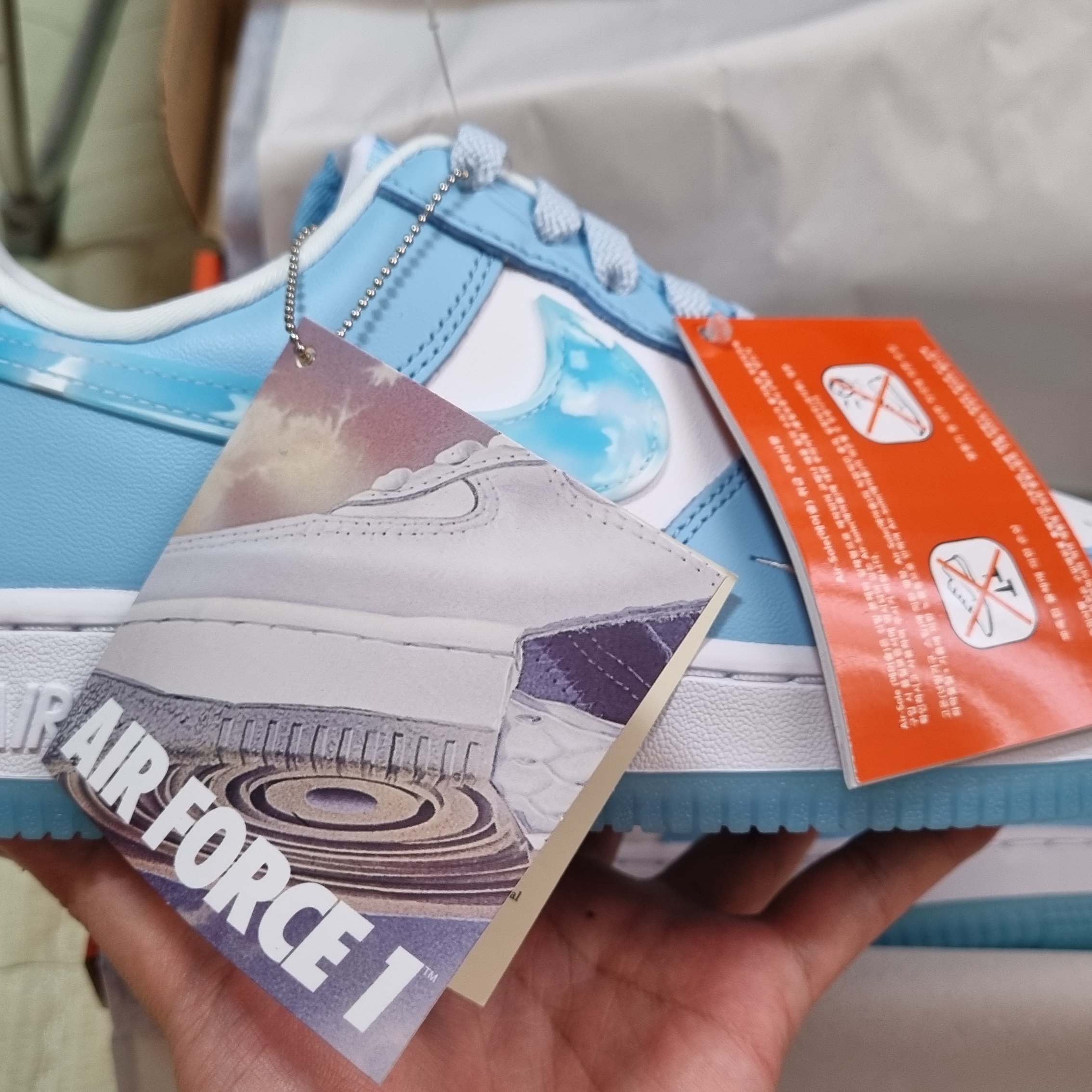 (W) Nike Air Force 1 '07 LX Celestine Blue 착용 스타일 - 3