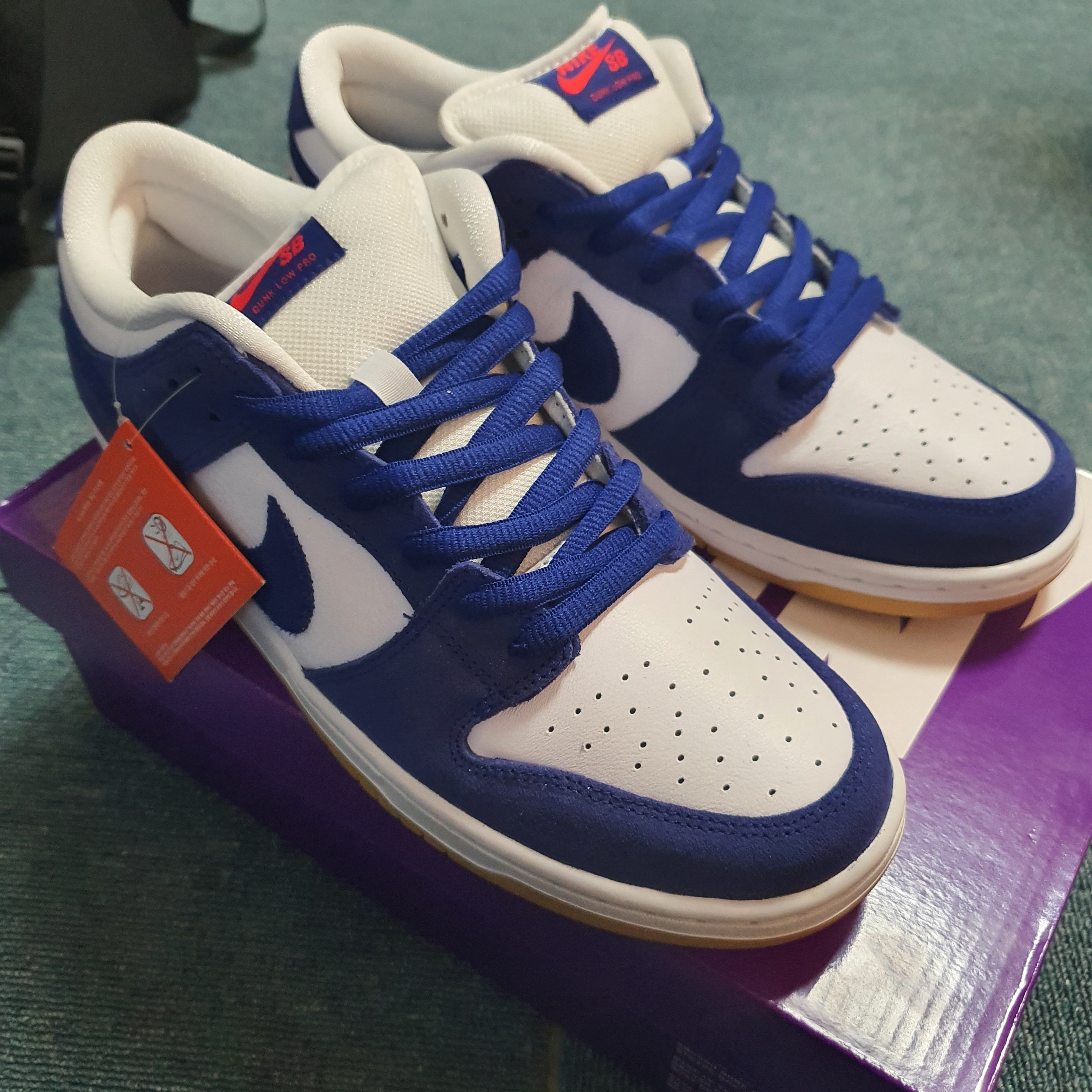Nike SB Dunk Low Pro Premium Deep Royal Blue 착용 스타일
