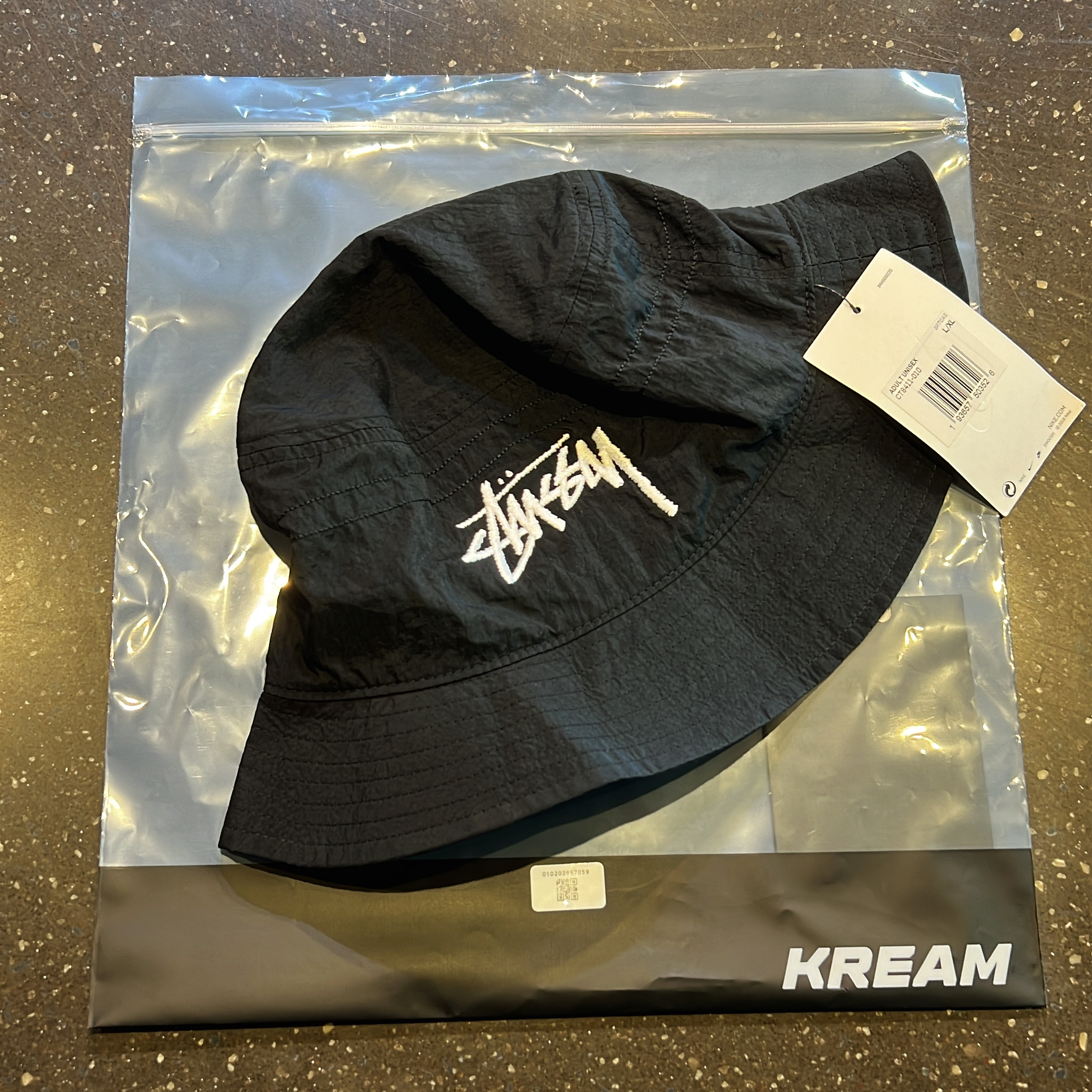 Nike x Stussy Bucket Hat Black 착용 스타일