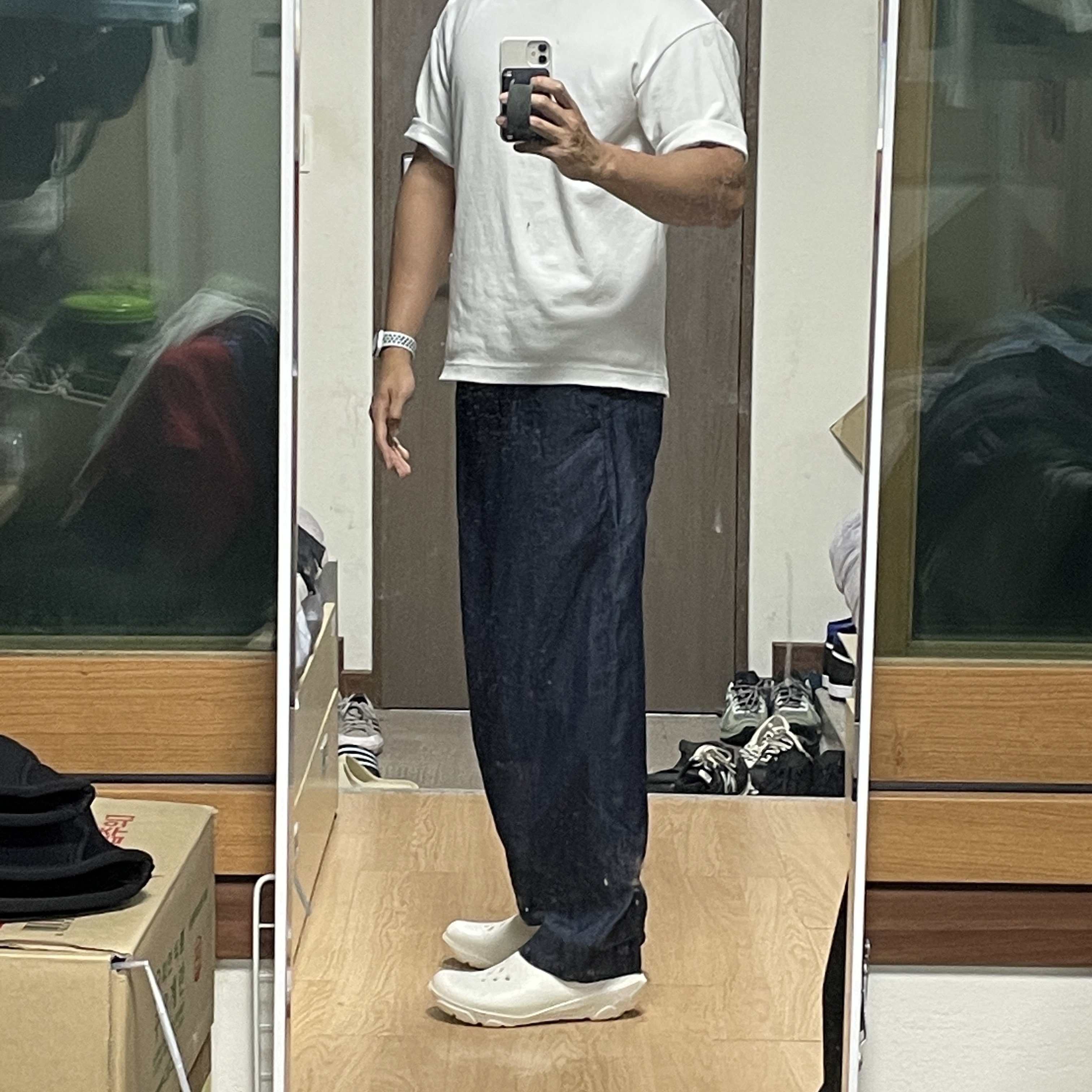 Jordan System .23 Sail and Cement Grey 착용 스타일 - 2