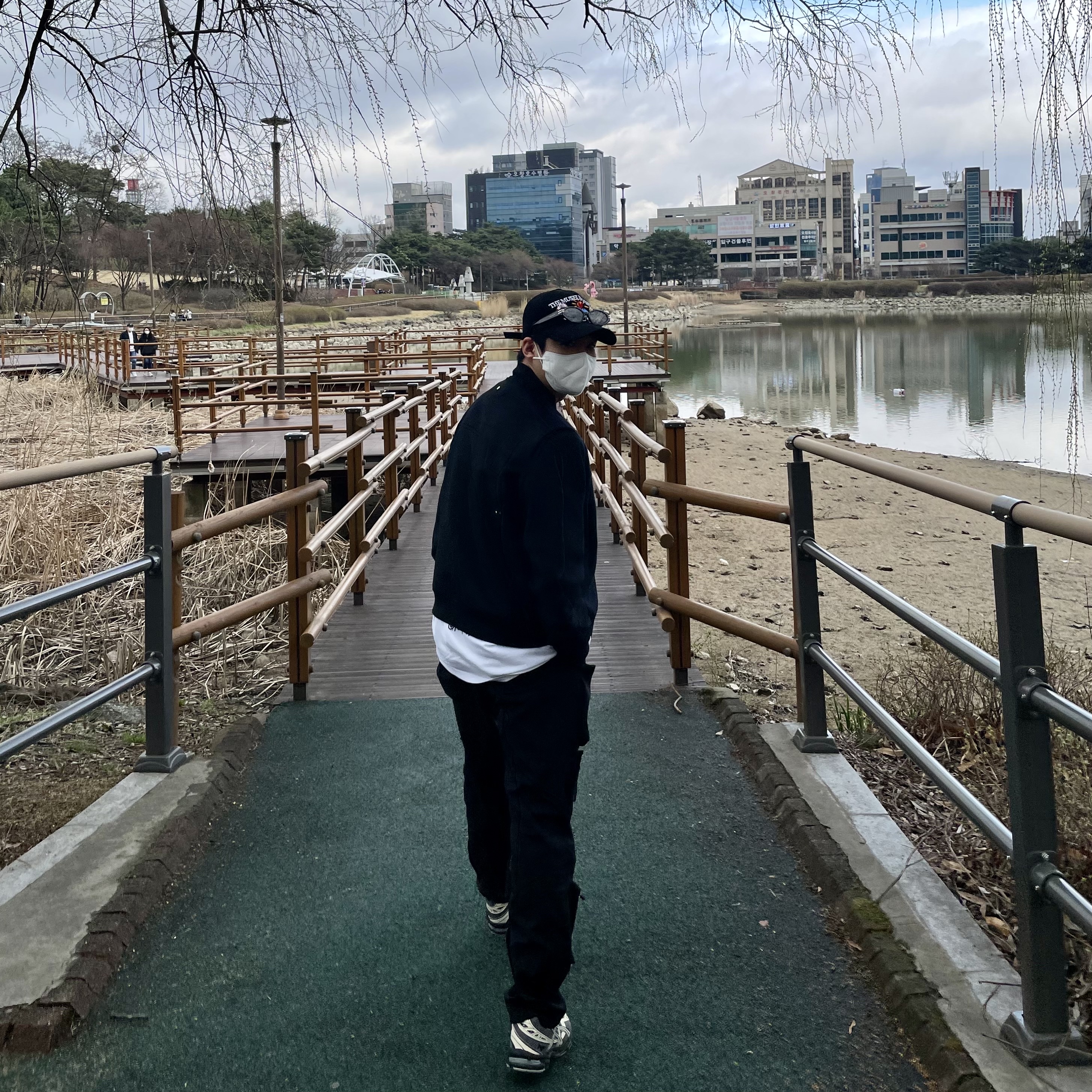 Undermycar Bucky Multi Pocket Dynamic Pants Rookie Black - 22SS, Asics x I4P Gel-1130 Mink Glacier Grey 착용 스타일 - 2