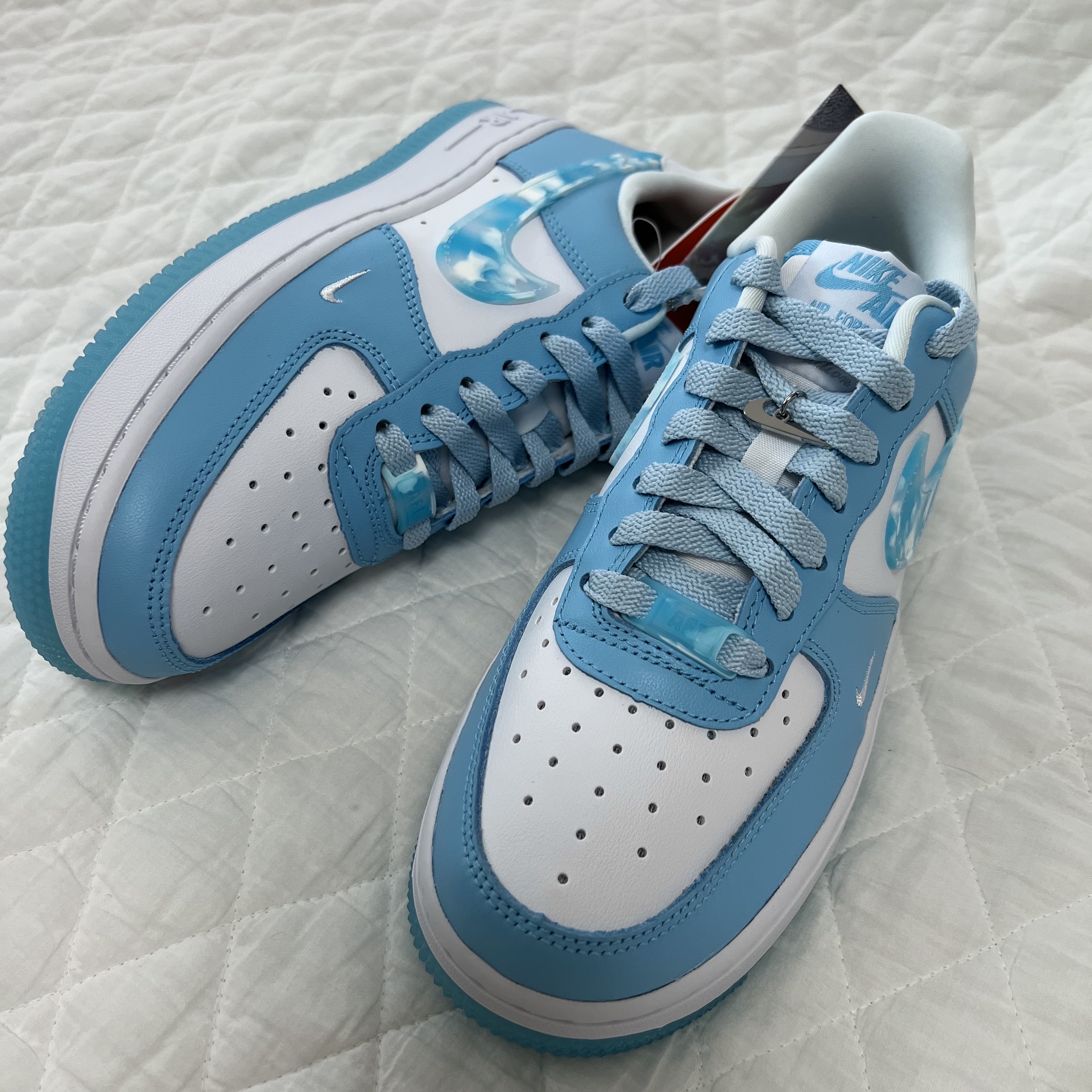 (W) Nike Air Force 1 '07 LX Celestine Blue 착용 스타일 - 5