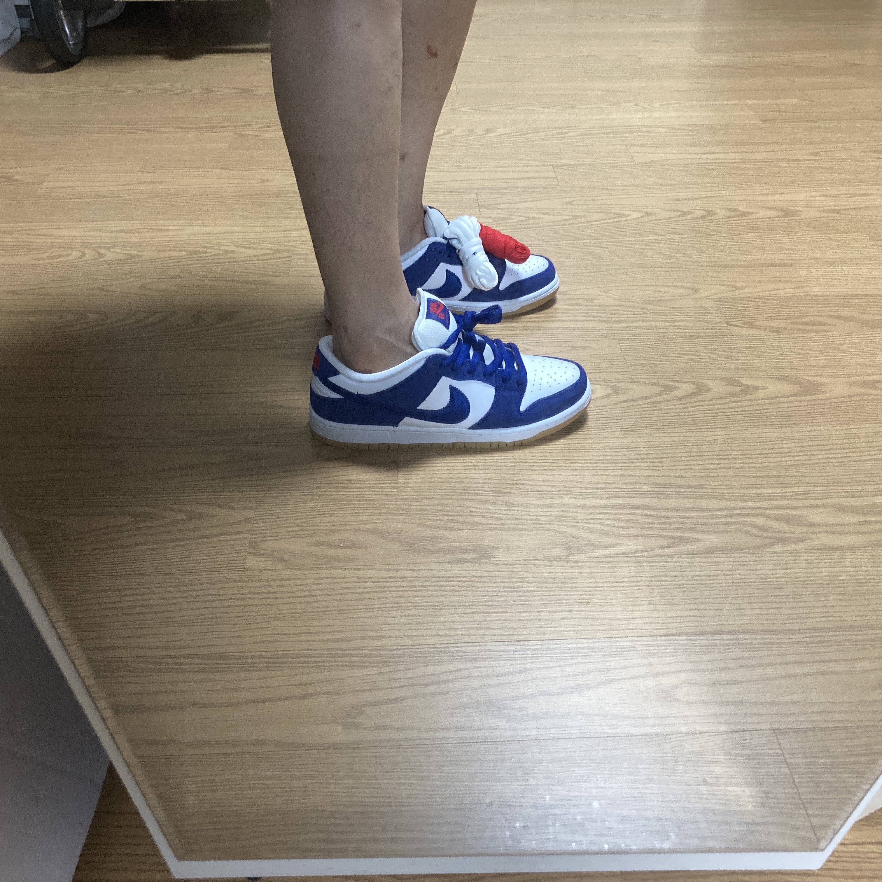 Nike SB Dunk Low Pro Premium Deep Royal Blue 착용 스타일 - 2