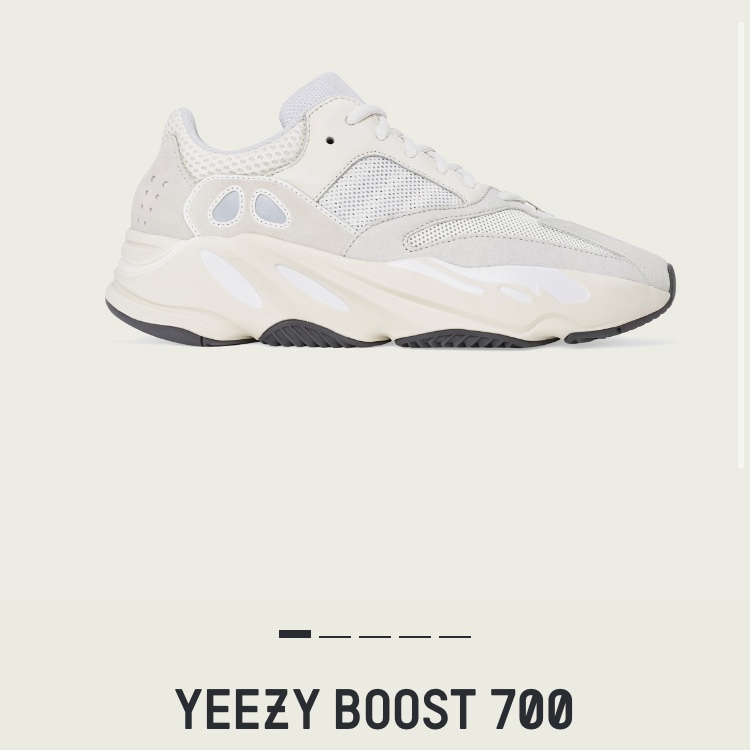Adidas Yeezy Boost 700 Analog 2022/2023 착용 스타일
