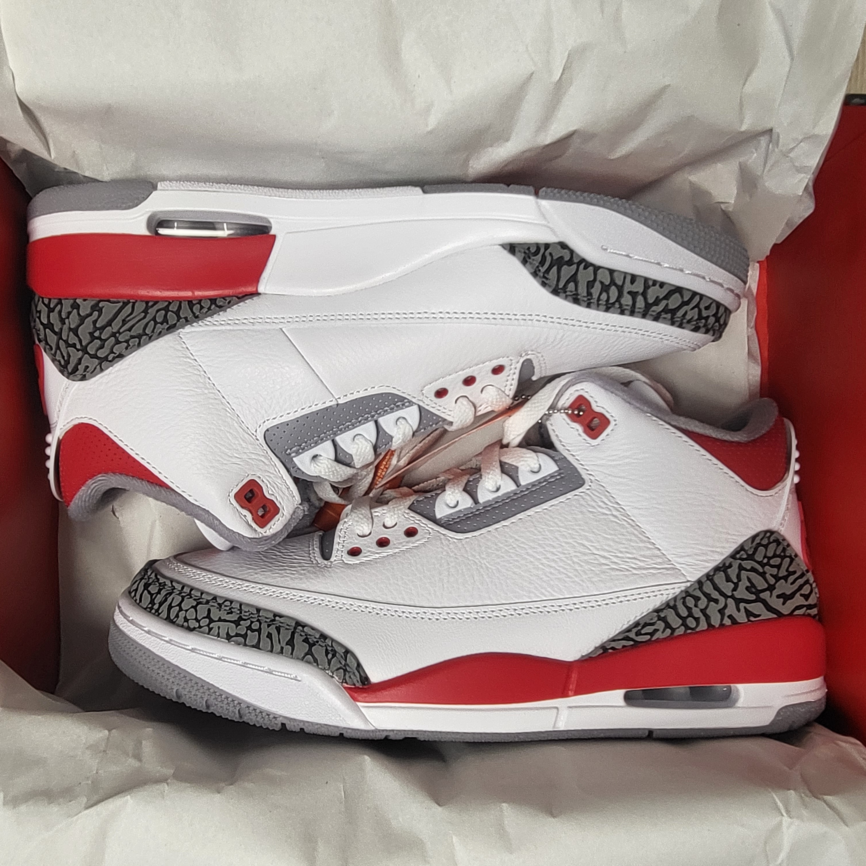Jordan 3 Retro Fire Red 2022 착용 스타일 - 3