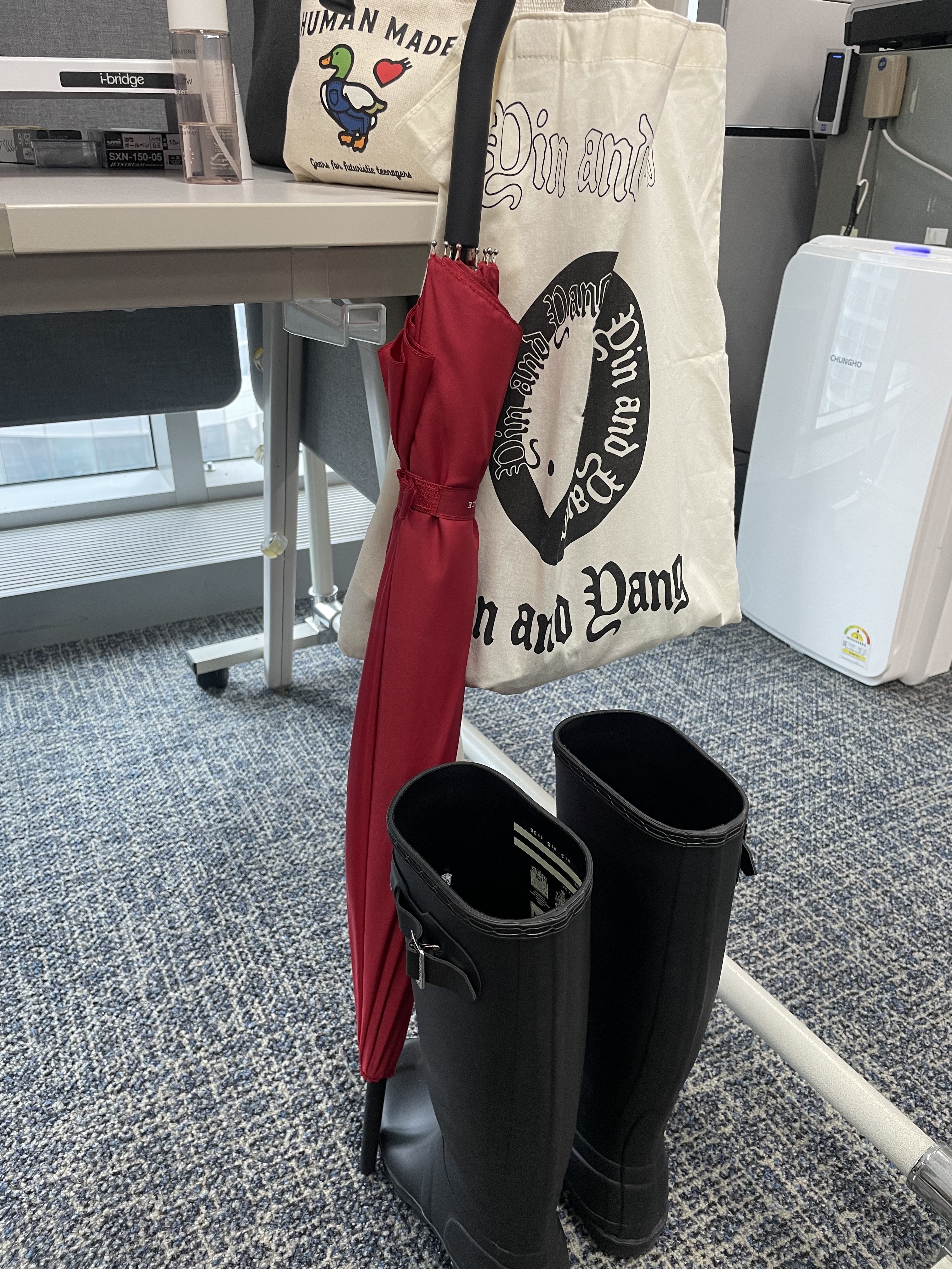(W) Hunter Original Tall Rain Boots Black 착용 스타일