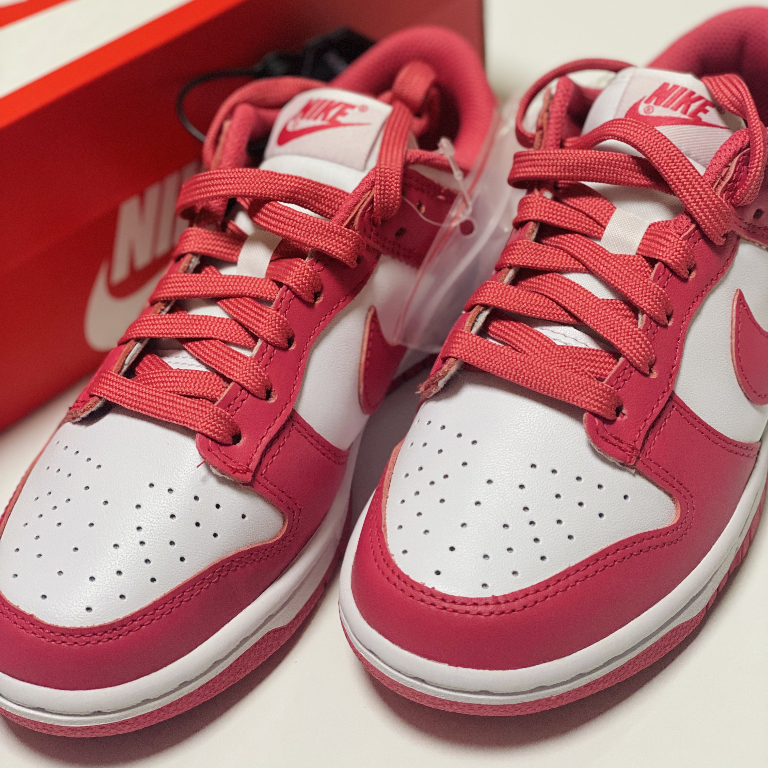 (W) Nike Dunk Low Archeo Pink 착용 스타일