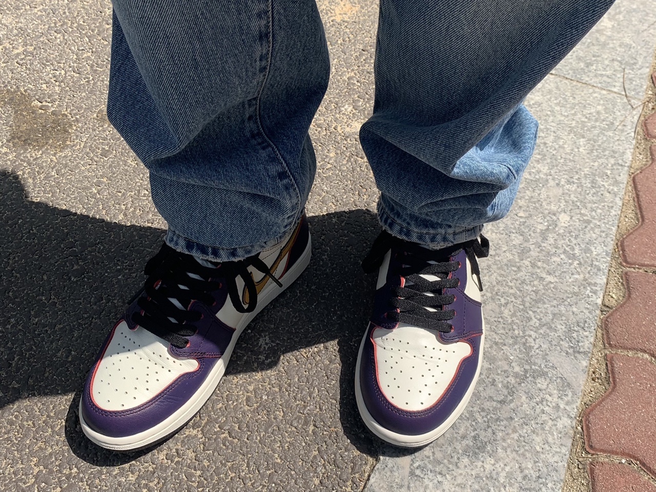 Nike x Off-White Mercurial NRG X T-Shirt White, Jordan 1 Retro High OG Defiant SB LA to Chicago 착용 스타일 - 5