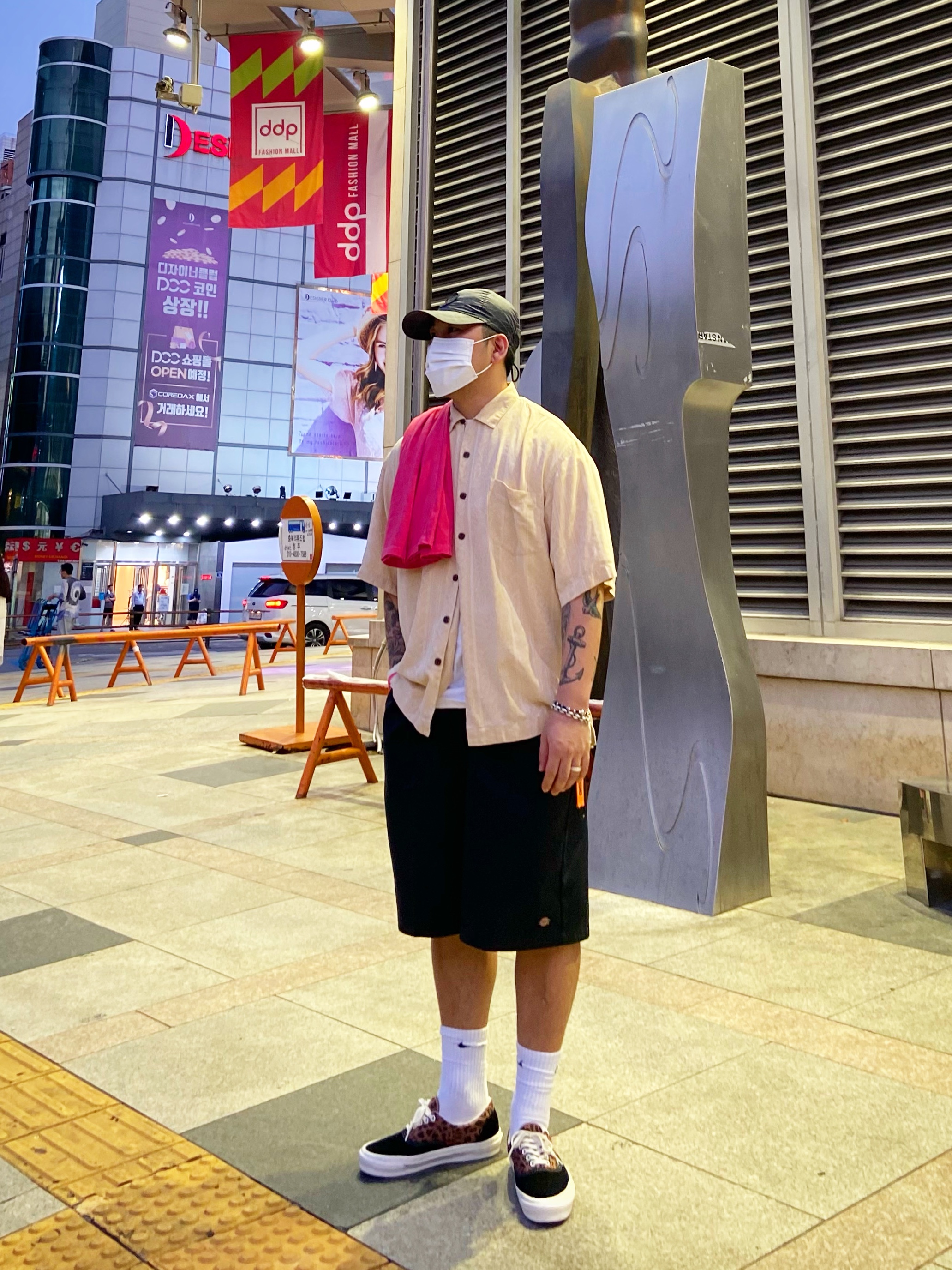 Stone Island 99598 Reflective Grid On Lamy Cap Pewter Grey - 21SS, Vans Vault OG Era LX Black Leopard 착용 스타일