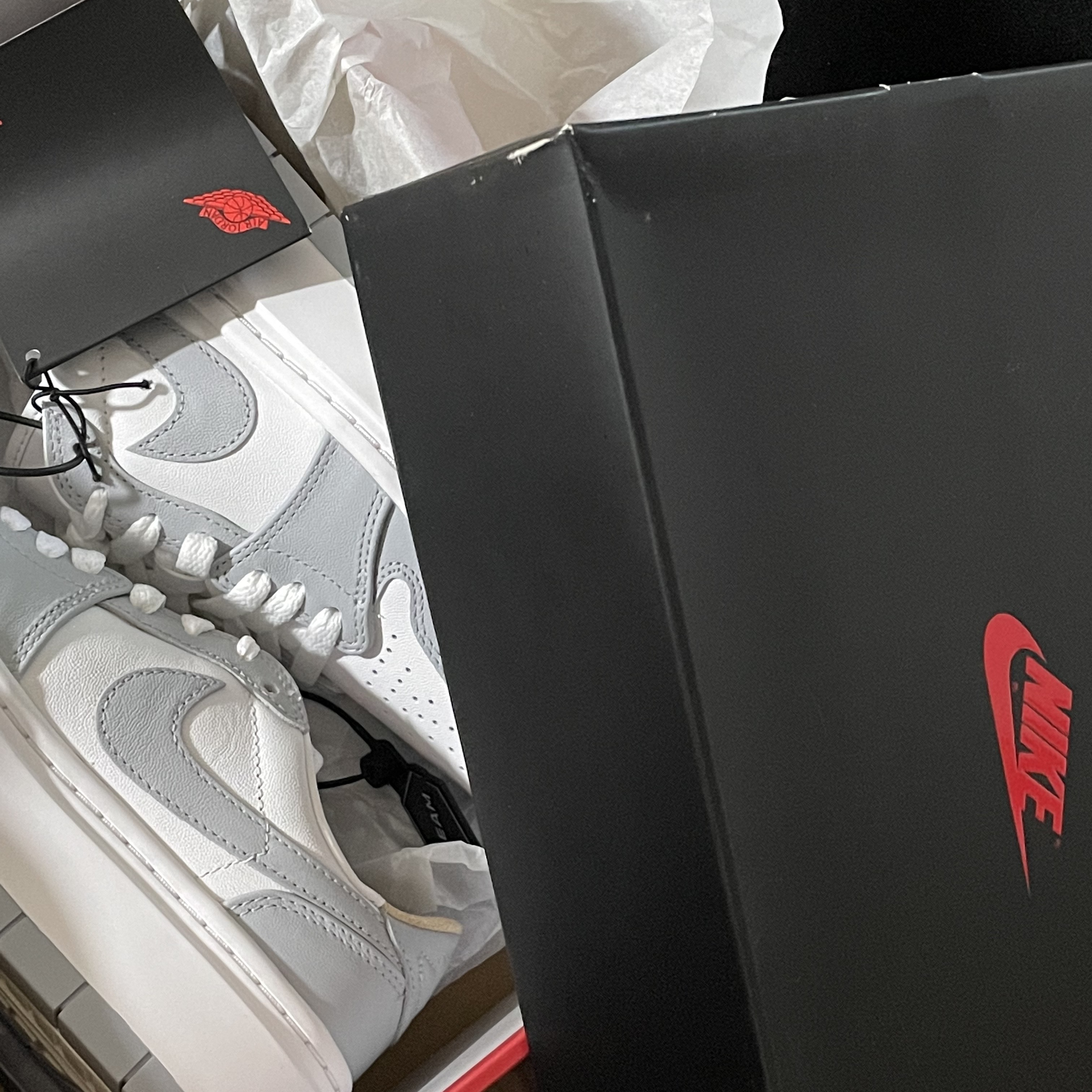 (W) Jordan 1 Elevate Low White and Wolf Grey 착용 스타일