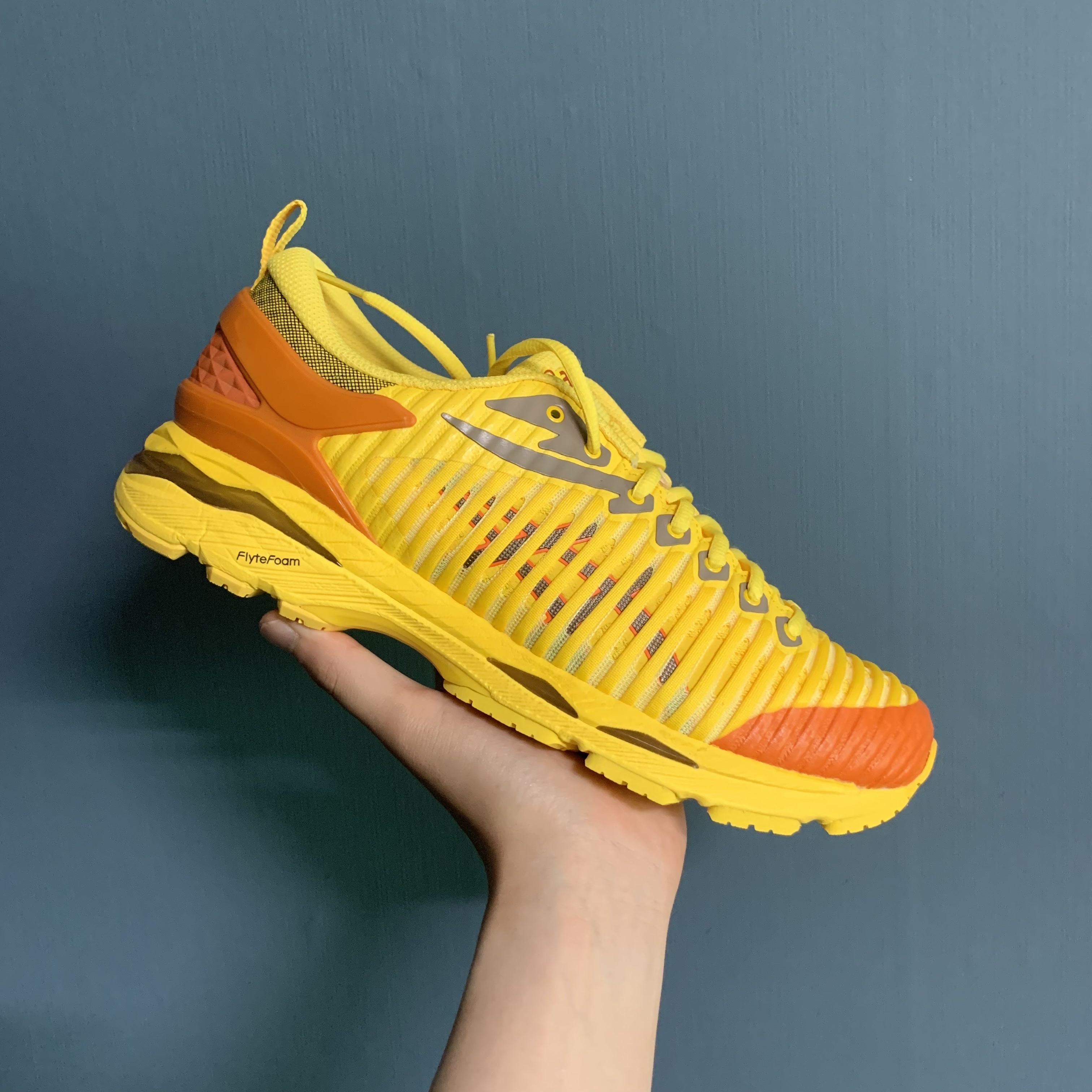 Asics x Kiko Kostadinov Gel-Delva 1 Yellow 착용 스타일