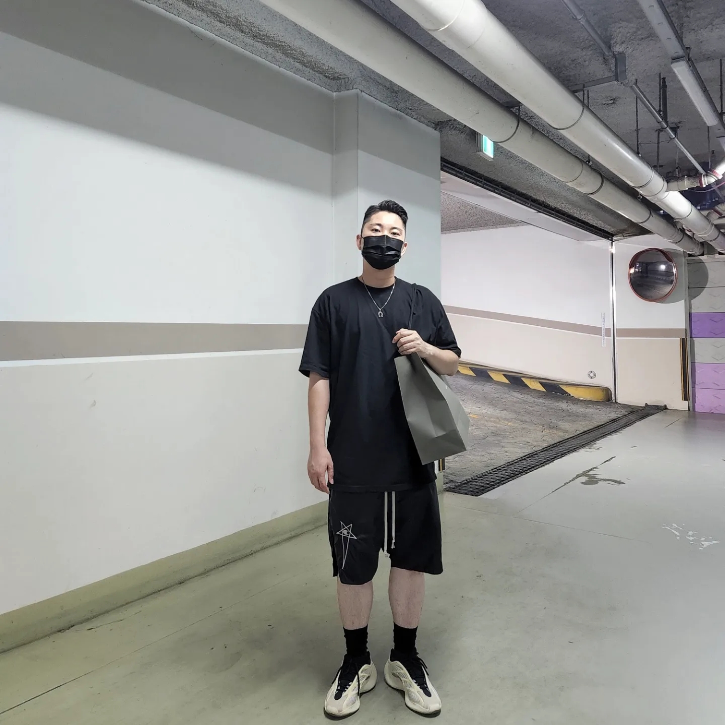 Adidas Yeezy 700 V3 Azael 2019, Adidas Yeezy 700 V3 Azael 2022/2023 착용 스타일