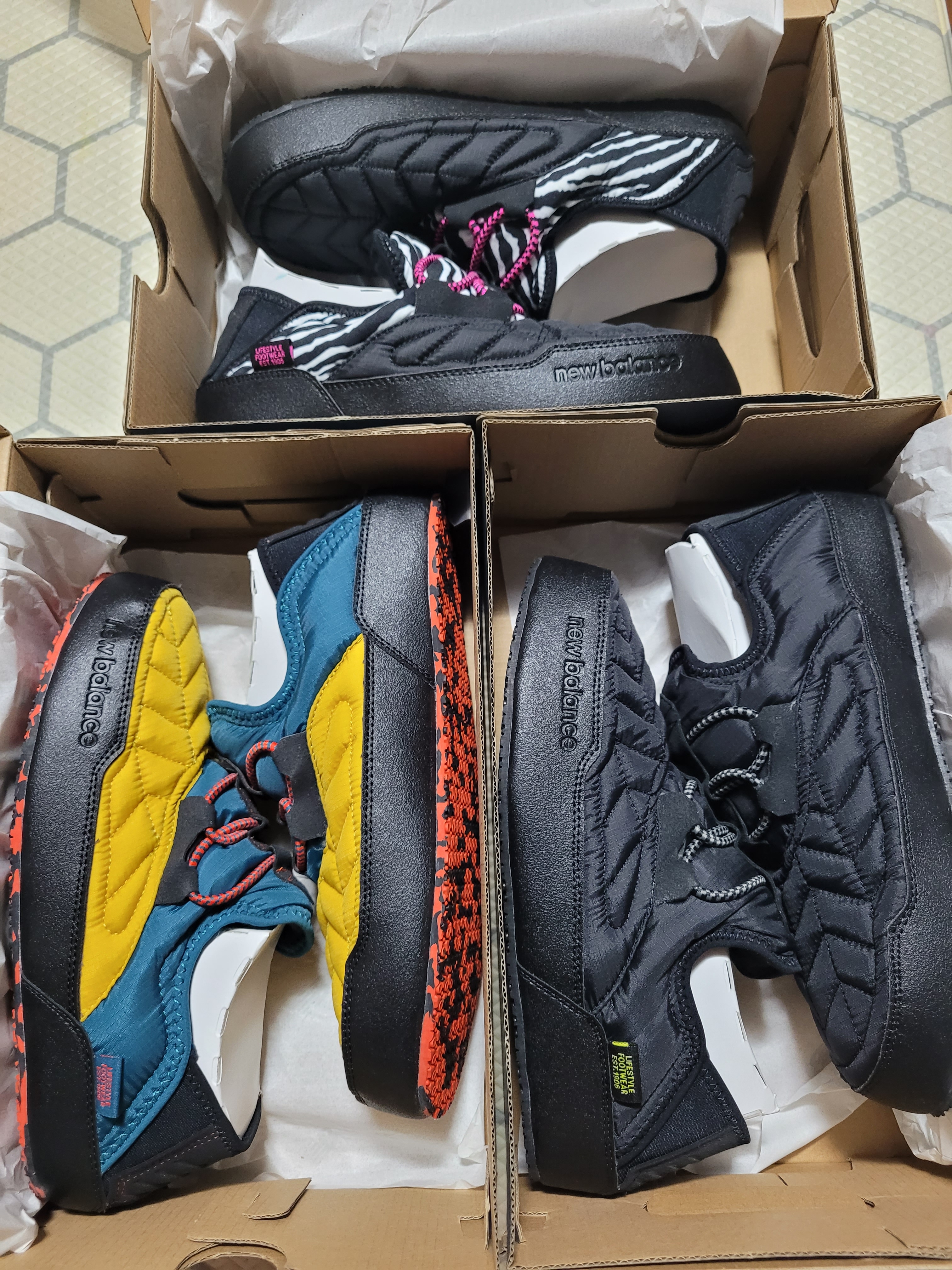 New Balance Caravan MOC Low V2 Black Zebra 착용 스타일